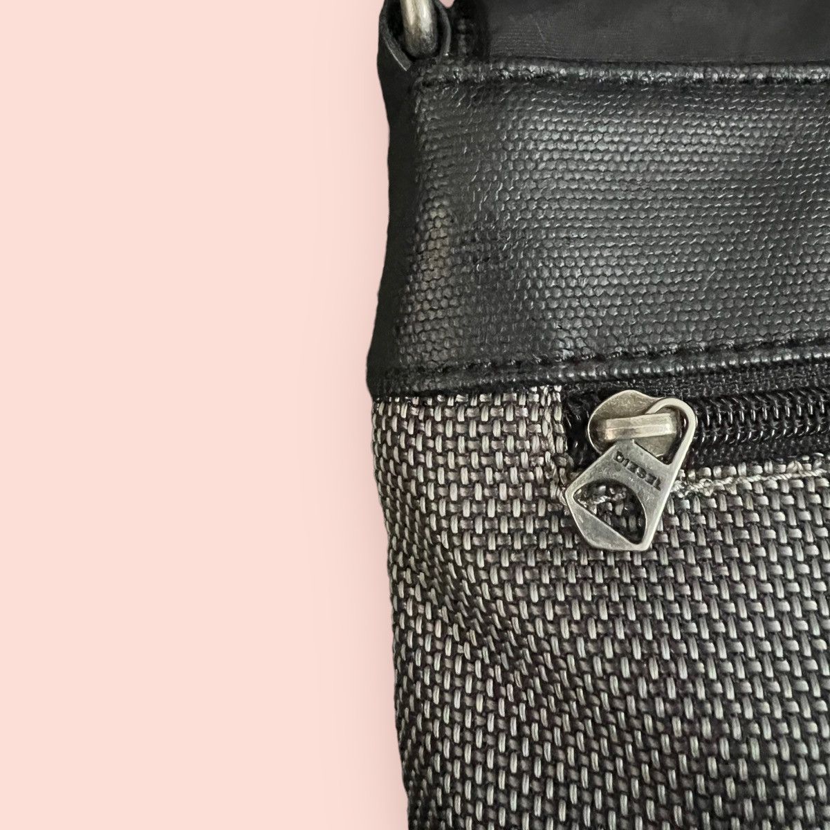 Diesel VINTAGE DIESEL CROSSBODY SLING BAG Size ONE SIZE - 11 Thumbnail
