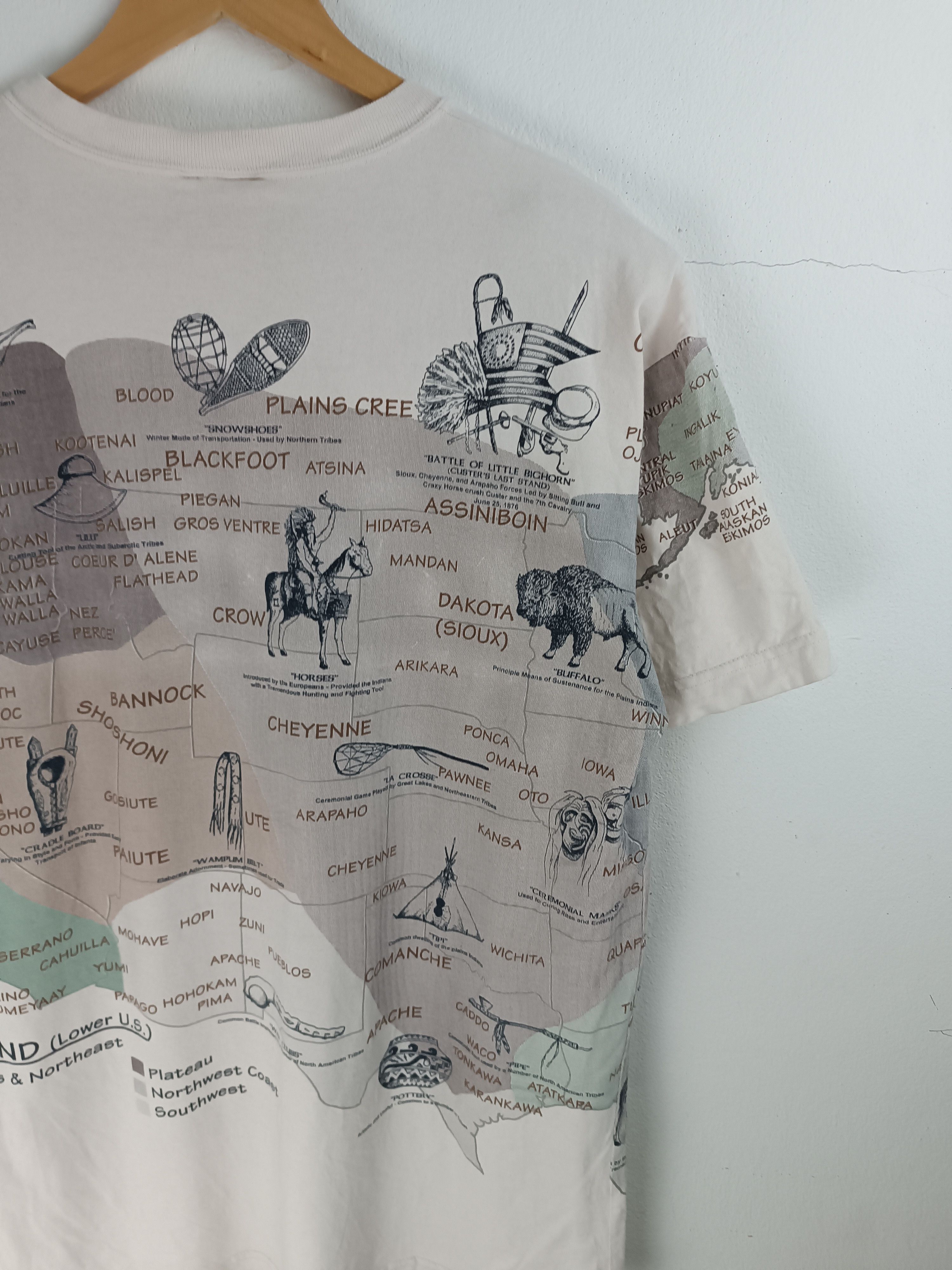 Vintage RARE🔥VINTAGE NATIVE NATIONS AOP MAP TEE Size US XL / EU 56 / 4 - 15 Thumbnail