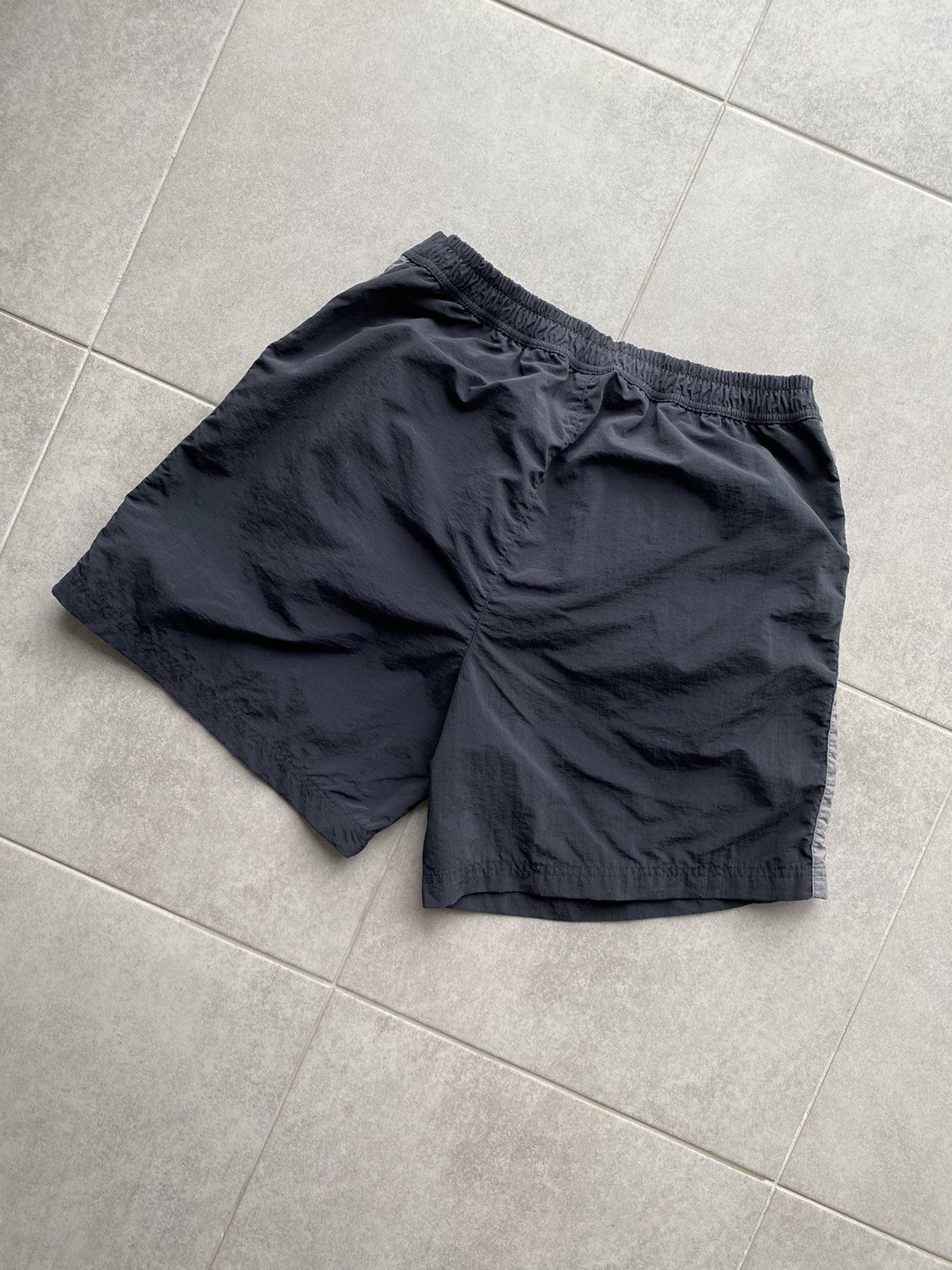 Champion Vintage Champion Shorts Size US 34 / EU 50 - 7 Thumbnail