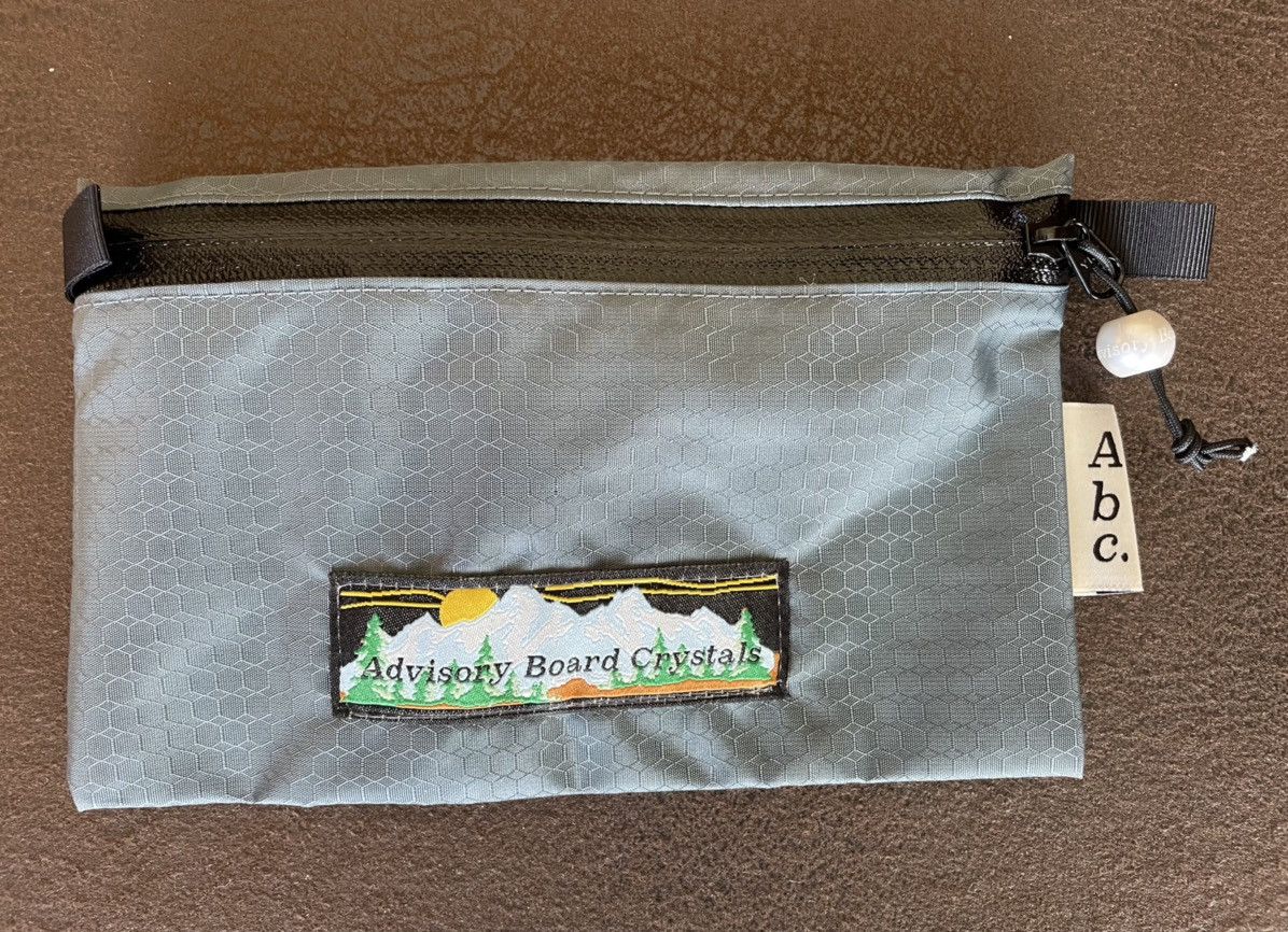 Advisory Board Crystals Advisory Board Crystals Study in Camo 3 Zip Bag Size ONE SIZE - 3 Thumbnail
