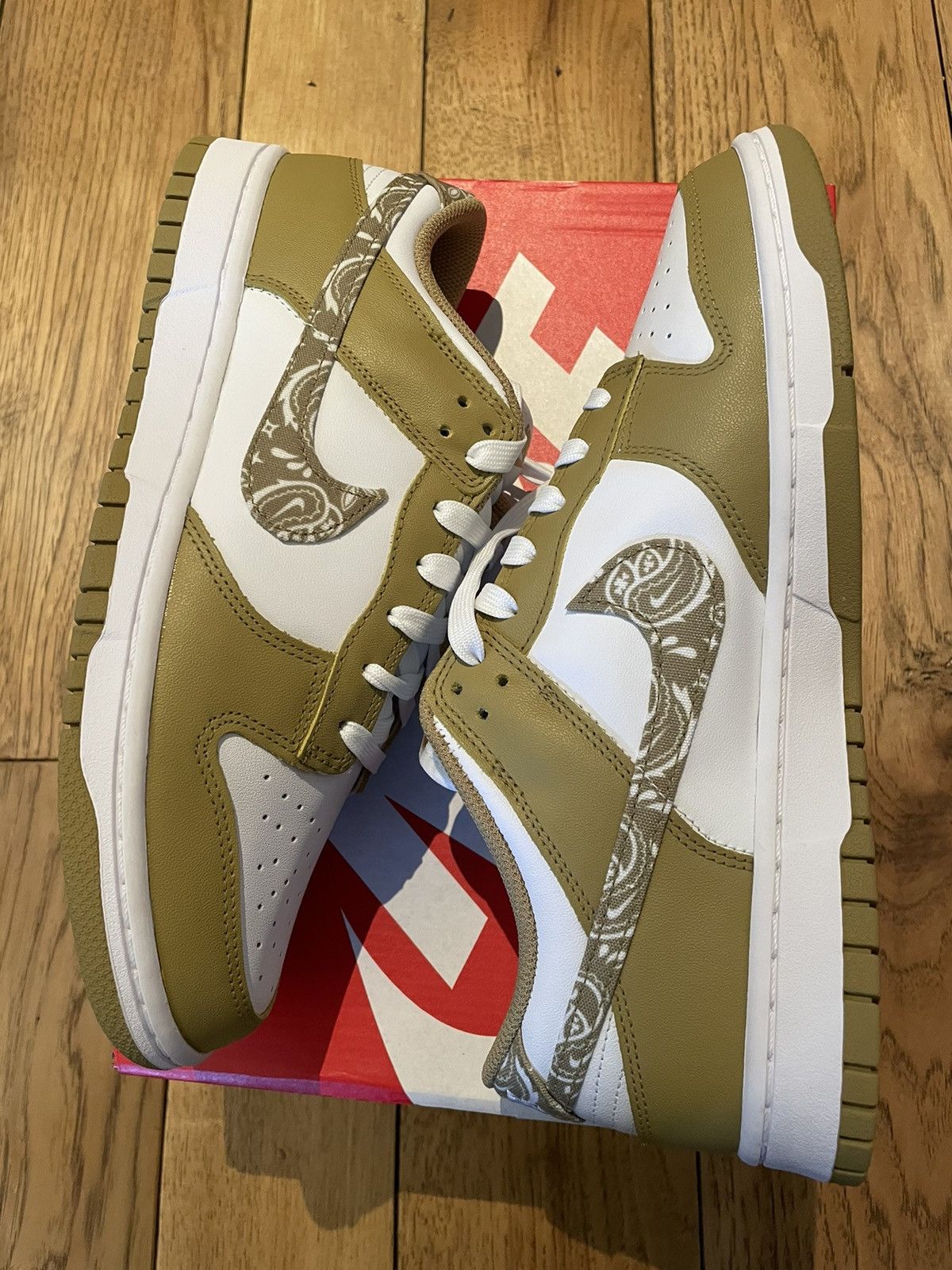 Nike Nike Dunk Low ESS W Barley Paisley 2022 Size US 9 / EU 42 - 1 Thumbnail