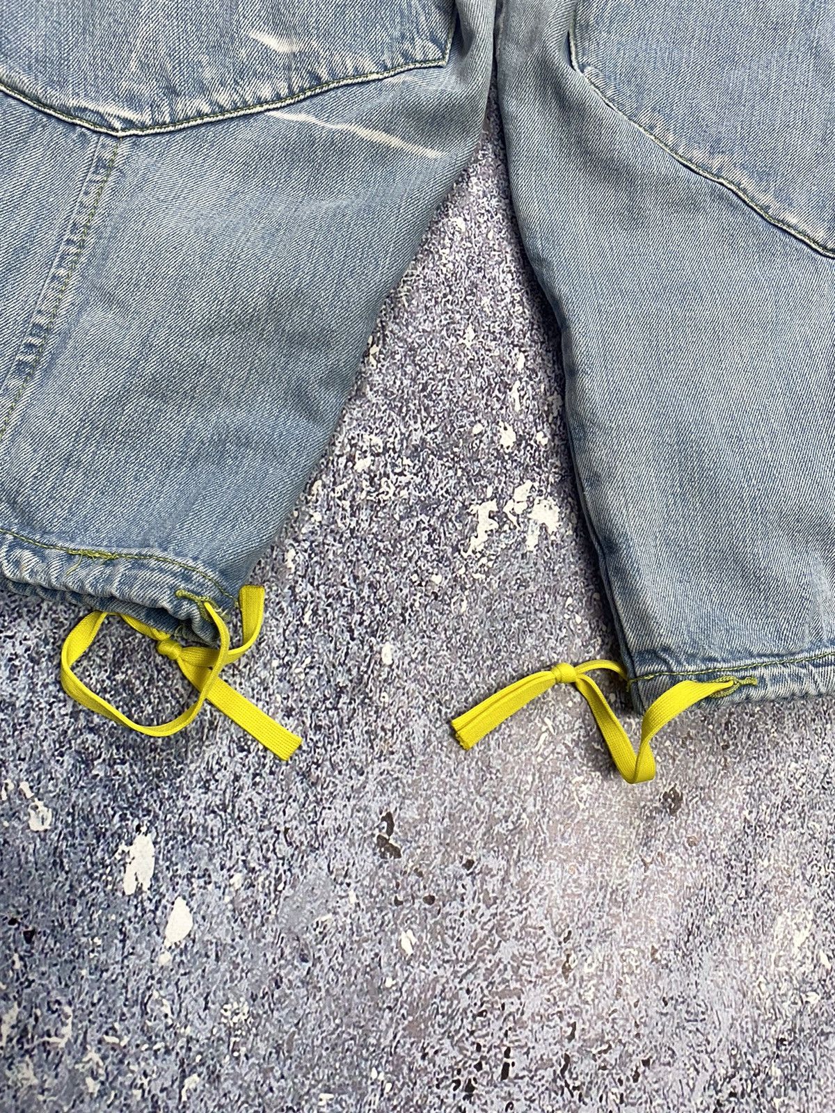 Japanese Brand 🔥🇯🇵RARE MASSIVE POCKET PARACHUTE DENIM SHORTS Size US 31 - 8 Thumbnail