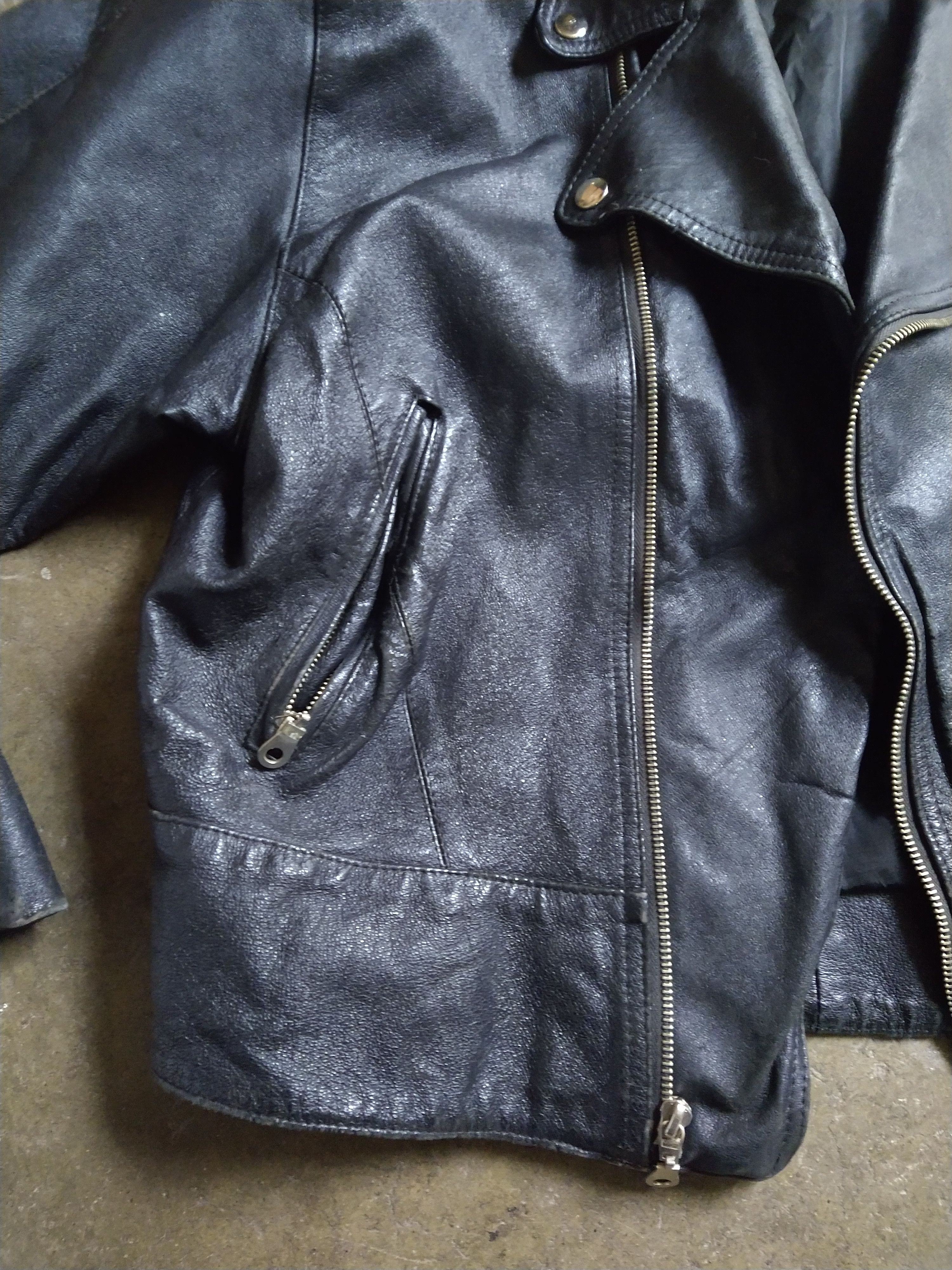 Genuine Leather Vintage Leather Motorcycle Jacket Biker Large Black Zip FLAW Size US L / EU 52-54 / 3 - 5 Thumbnail