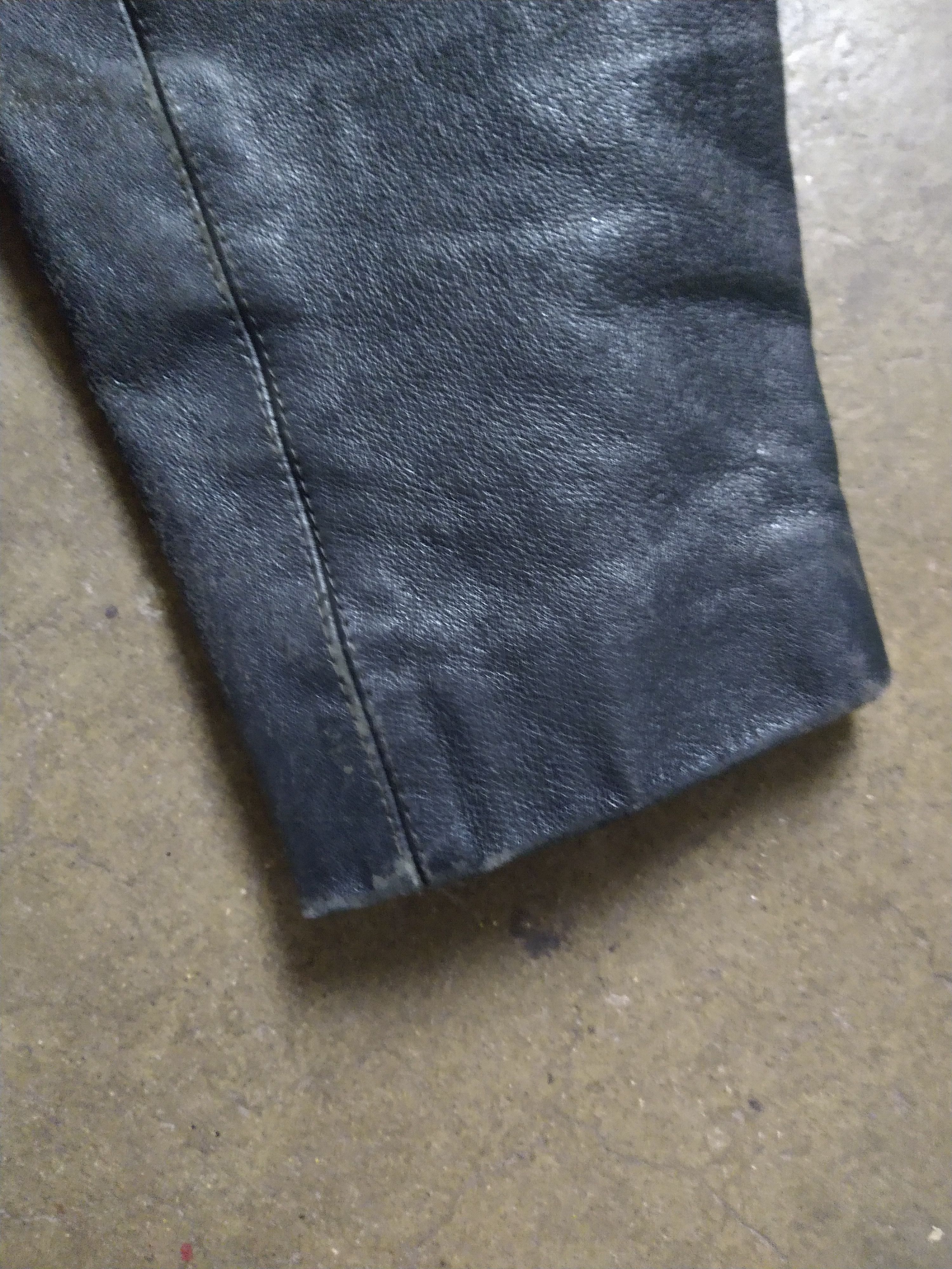 Genuine Leather Vintage Leather Motorcycle Jacket Biker Large Black Zip FLAW Size US L / EU 52-54 / 3 - 10 Thumbnail