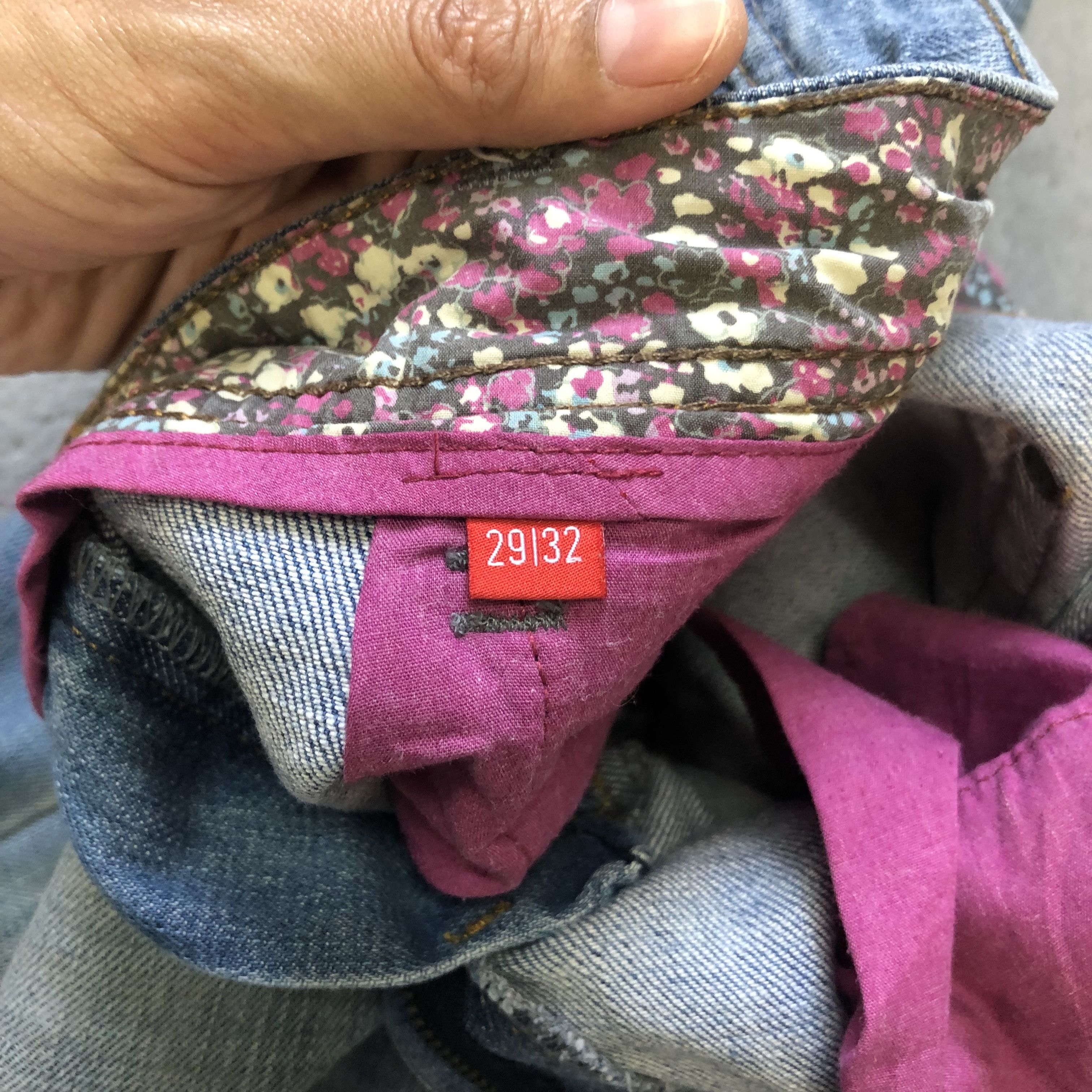 Esprit VINTAGE ESPRIT LIGHT WASH JEANS #6385-221 Size 31" - 15 Thumbnail