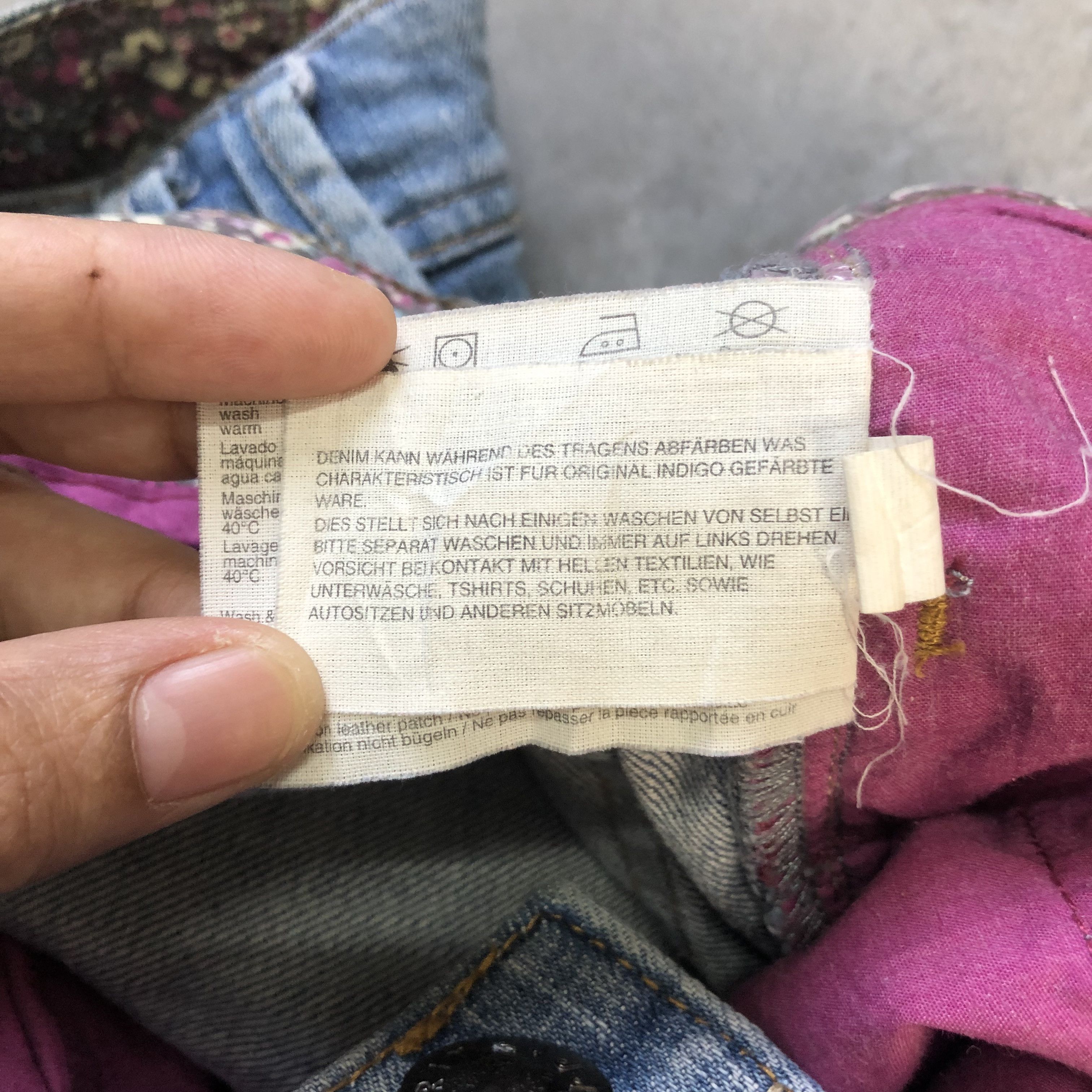Esprit VINTAGE ESPRIT LIGHT WASH JEANS #6385-221 Size 31" - 12 Thumbnail