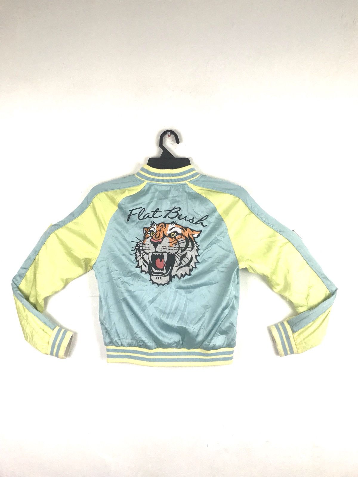 Japanese Brand Sukajan Survernir Embroidery Tiger Suka Jacket Satin Size S / US 4 / IT 40 - 2 Thumbnail