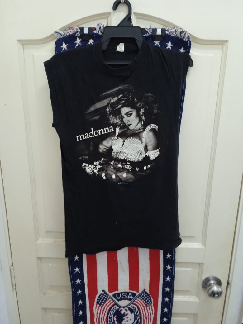 Band Tees × Mostly Heard Rarely Seen 🔥HOT🔥 MADONNA THE VIRGIN TOUR 1985 VTG SLEEVELESS Size US M / EU 48-50 / 2 - 1 Thumbnail