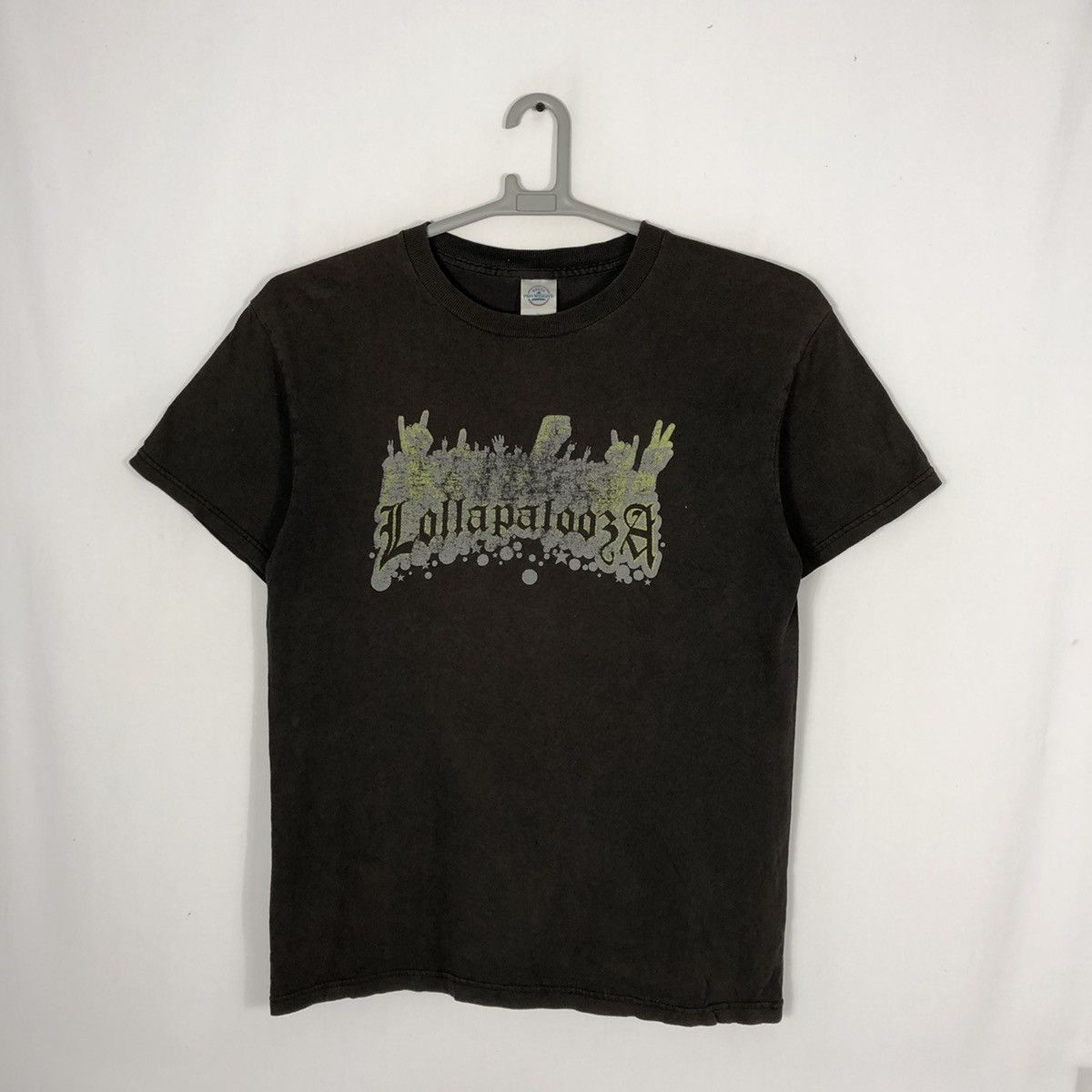 Band Tees × Vintage 🔥Thrash🔥Heavy🔥Loolapalooza Music Fest Tour Sun Faded Tee Size US M / EU 48-50 / 2 - 1 Thumbnail