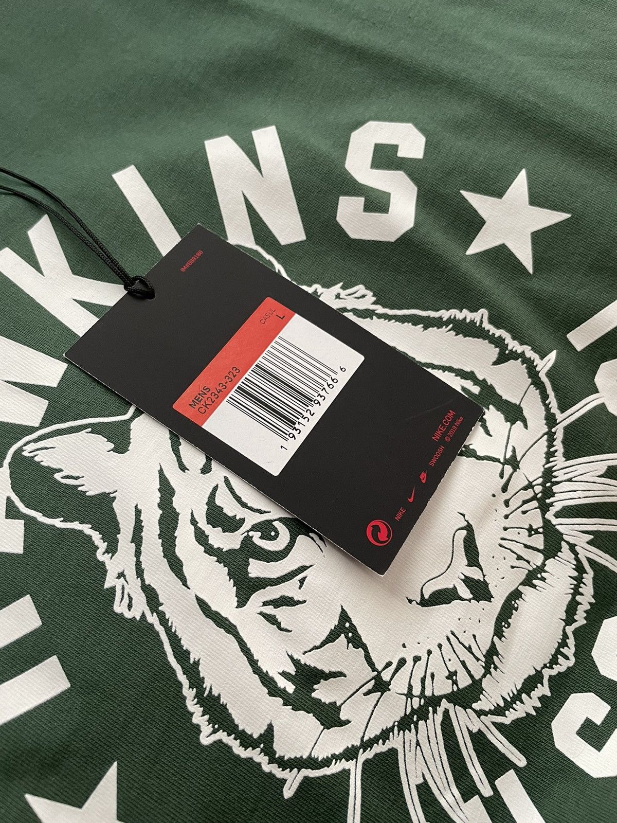 Nike Strangers Things X Nike Hawkins High School t-shirt Size US L / EU 52-54 / 3 - 6 Thumbnail