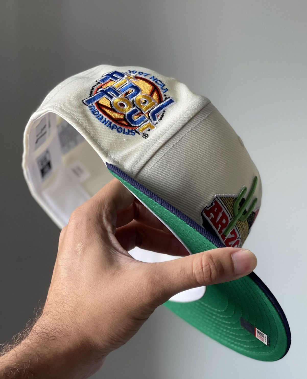 MLB × MyFitteds × New Era 7 1/8 MyFitteds Exclusive “Final Four NCAA” Arizona Wildcats Size ONE SIZE - 4 Thumbnail