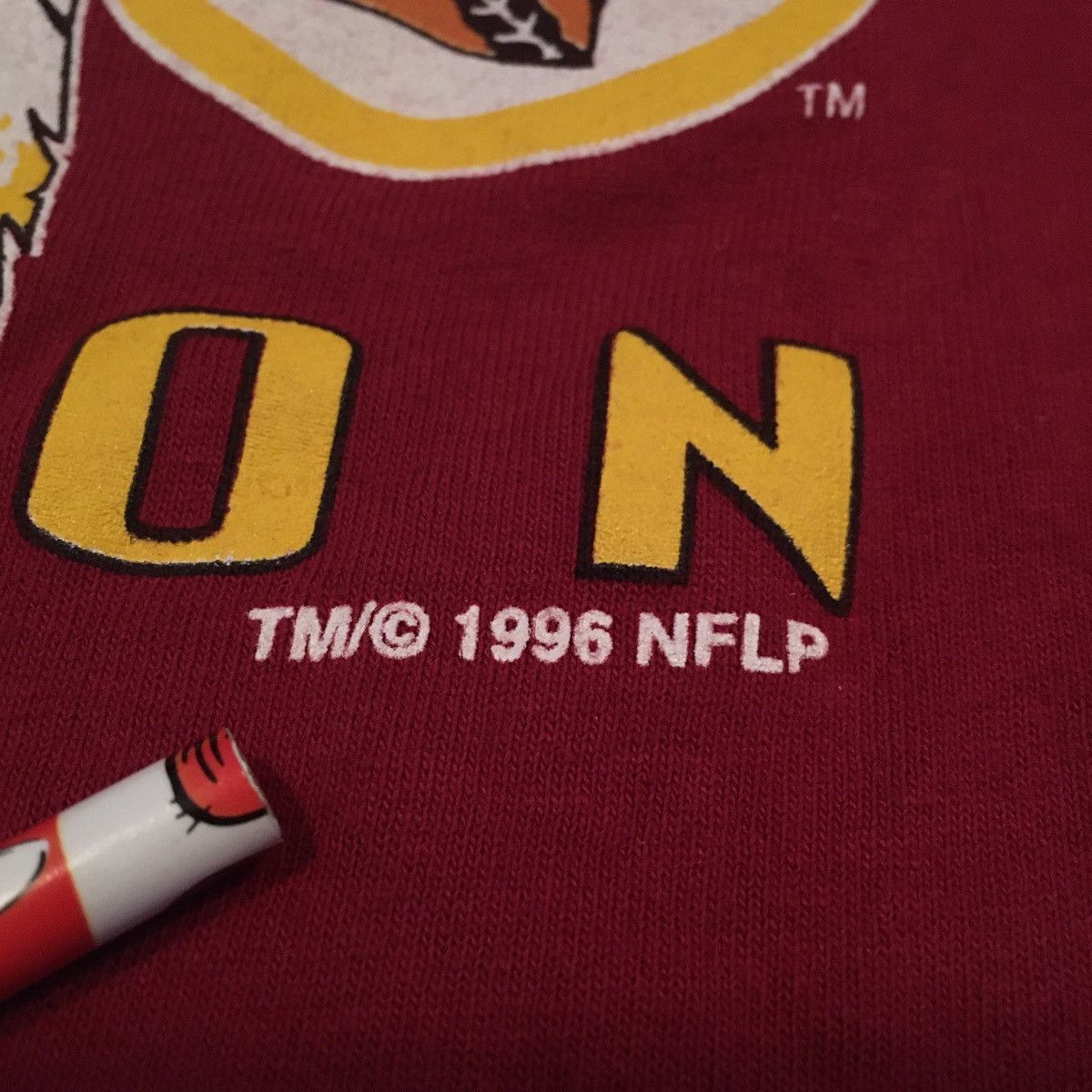 NFL Vintage 1990s NFL Washington Redskins Commanders Helmet Tee Size US M / EU 48-50 / 2 - 3 Thumbnail
