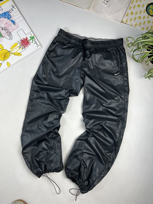 Nike Vintage Nike Nylon Track Pants black ninja | Grailed