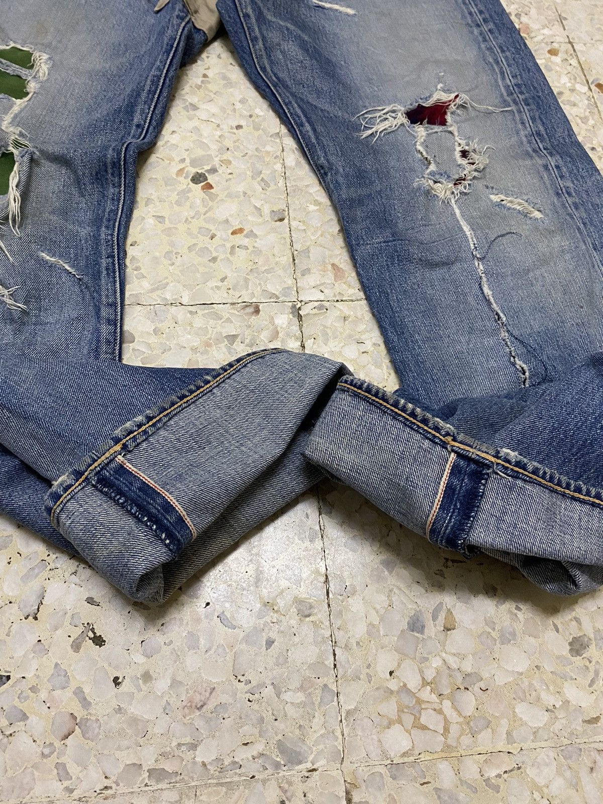 Japanese Brand KuroDenim Selvedge Distressed Rare Selvedge Japan Denim Size US 34 / EU 50 - 7 Thumbnail