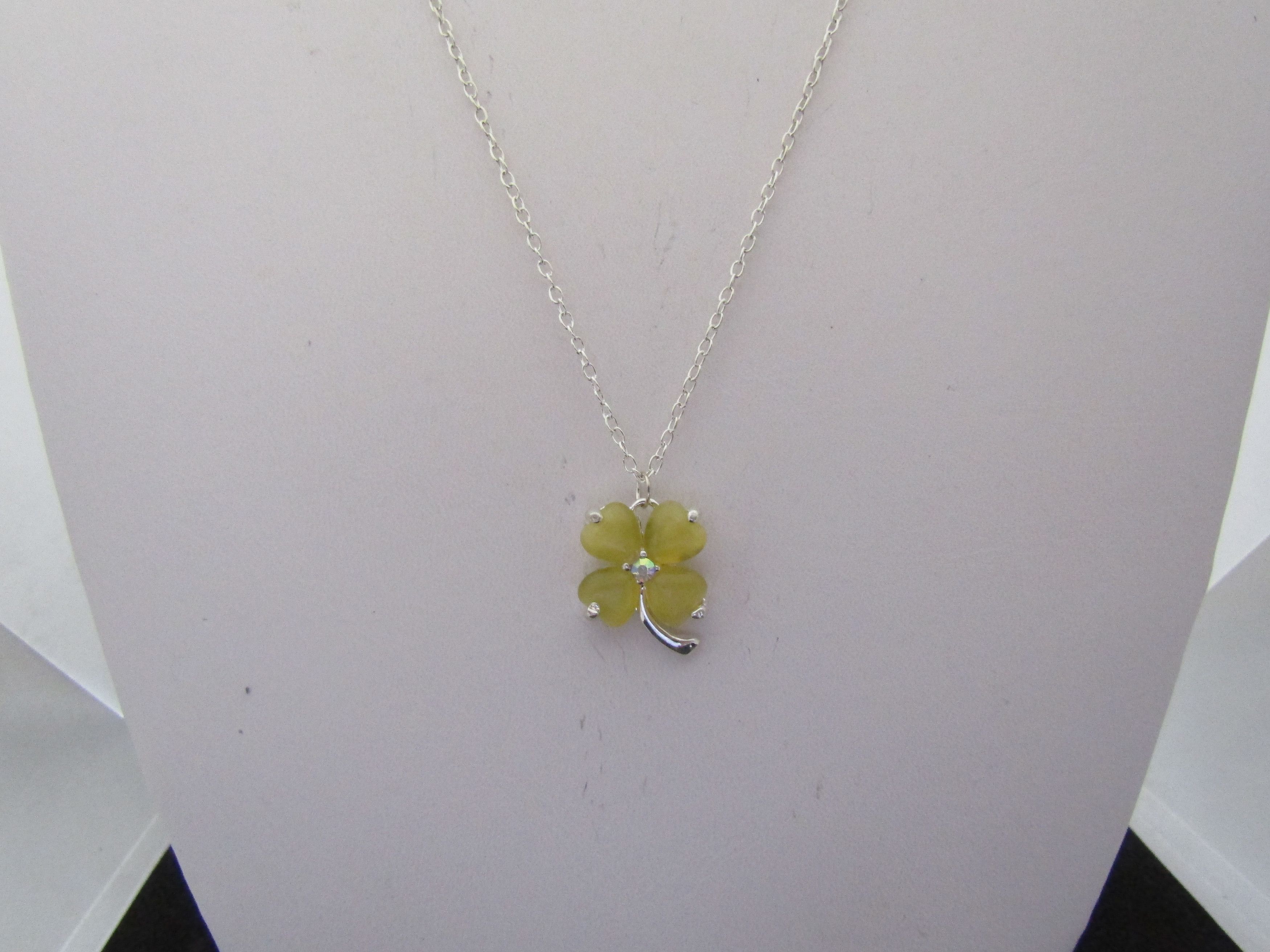 Jewelry Yellow Four Leaf Clover Chain Necklace Size ONE SIZE - 1 Thumbnail