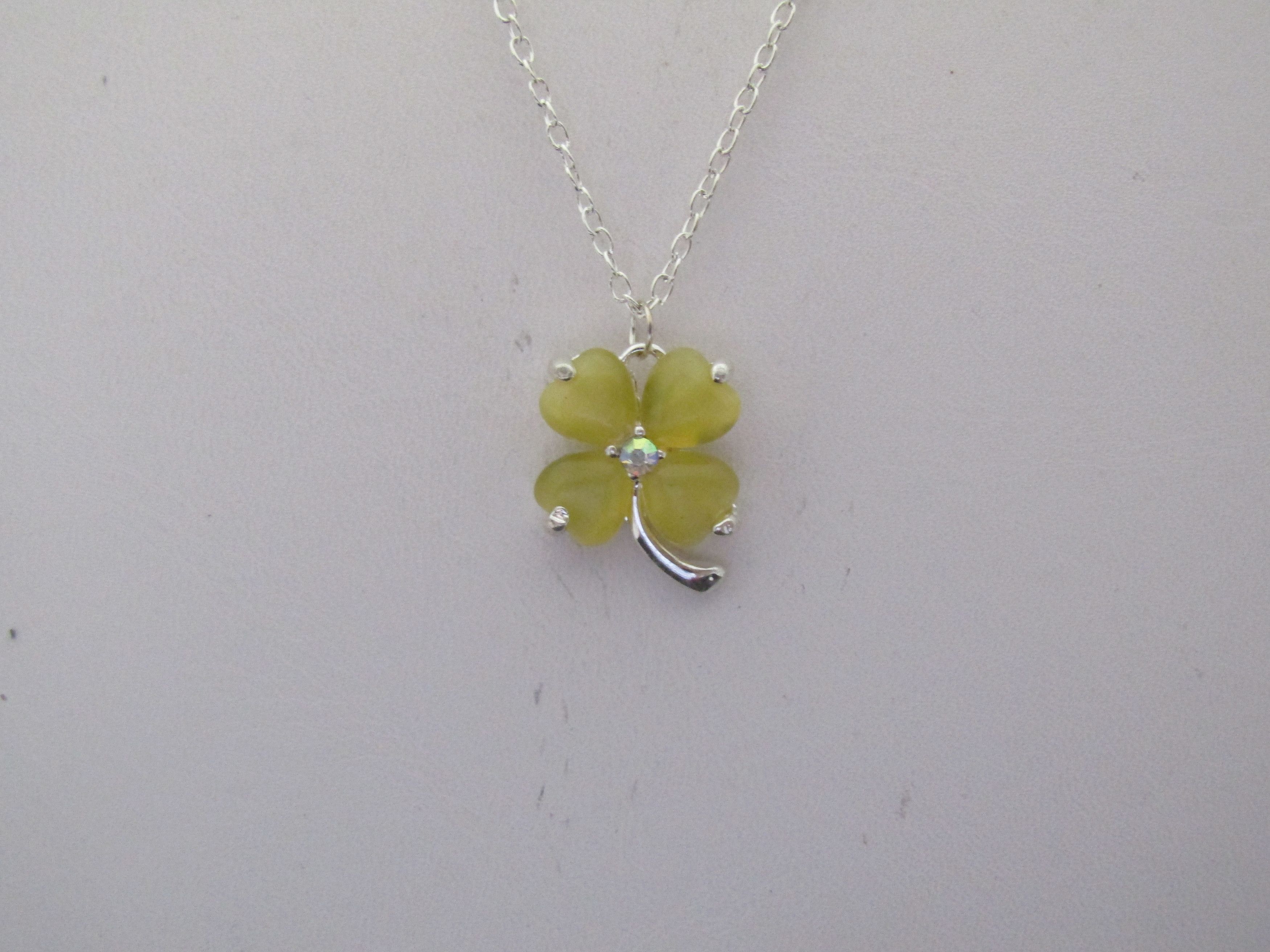 Jewelry Yellow Four Leaf Clover Chain Necklace Size ONE SIZE - 3 Thumbnail