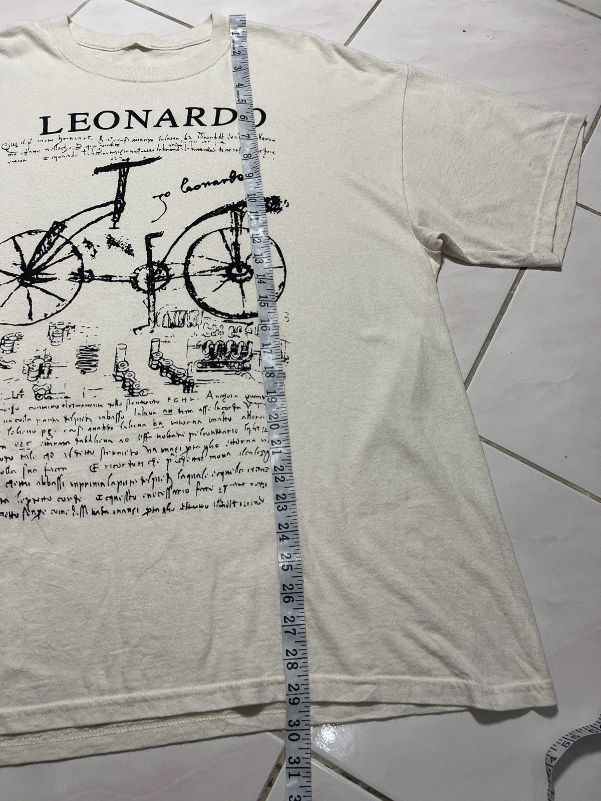 Vintage Vintage Leonardo da Vinci Bicycle Art T-Shirt Size US L / EU 52-54 / 3 - 6 Thumbnail