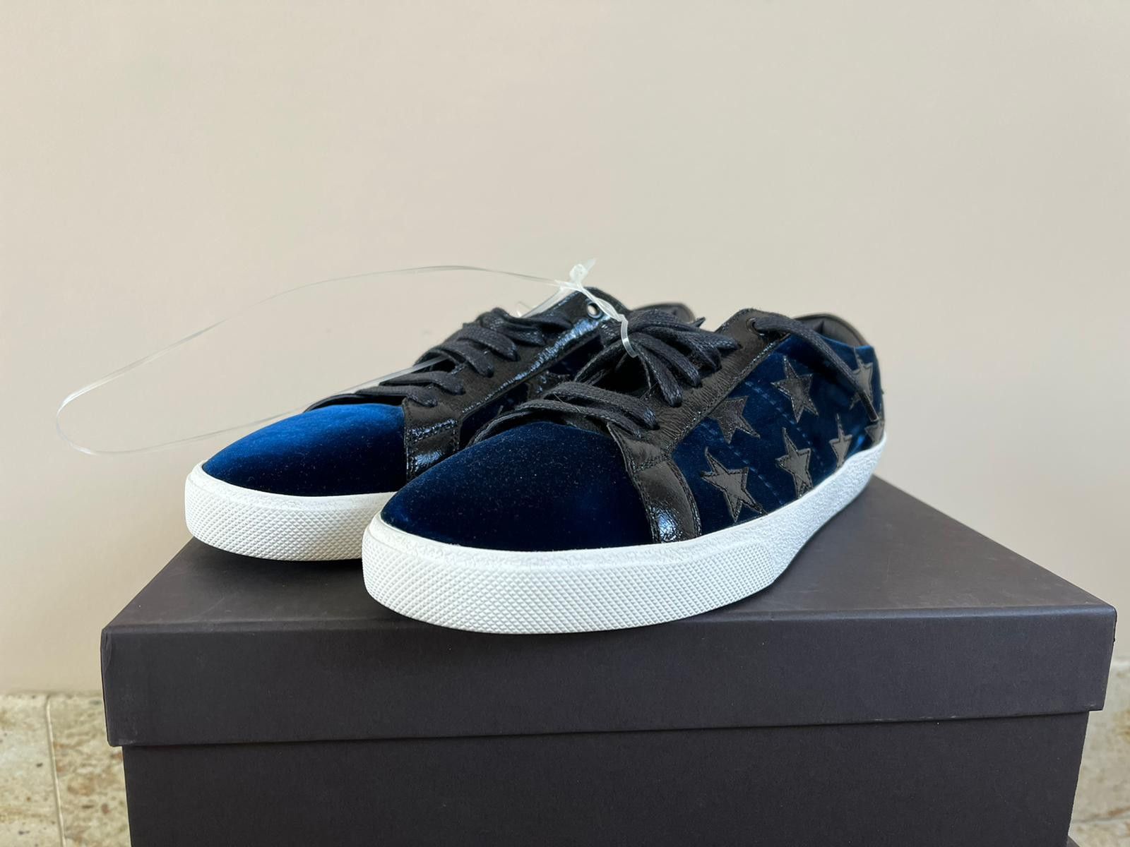 Saint Laurent Paris Velvet Court Classics in Black Size US 11 / EU 44 - 8 Thumbnail