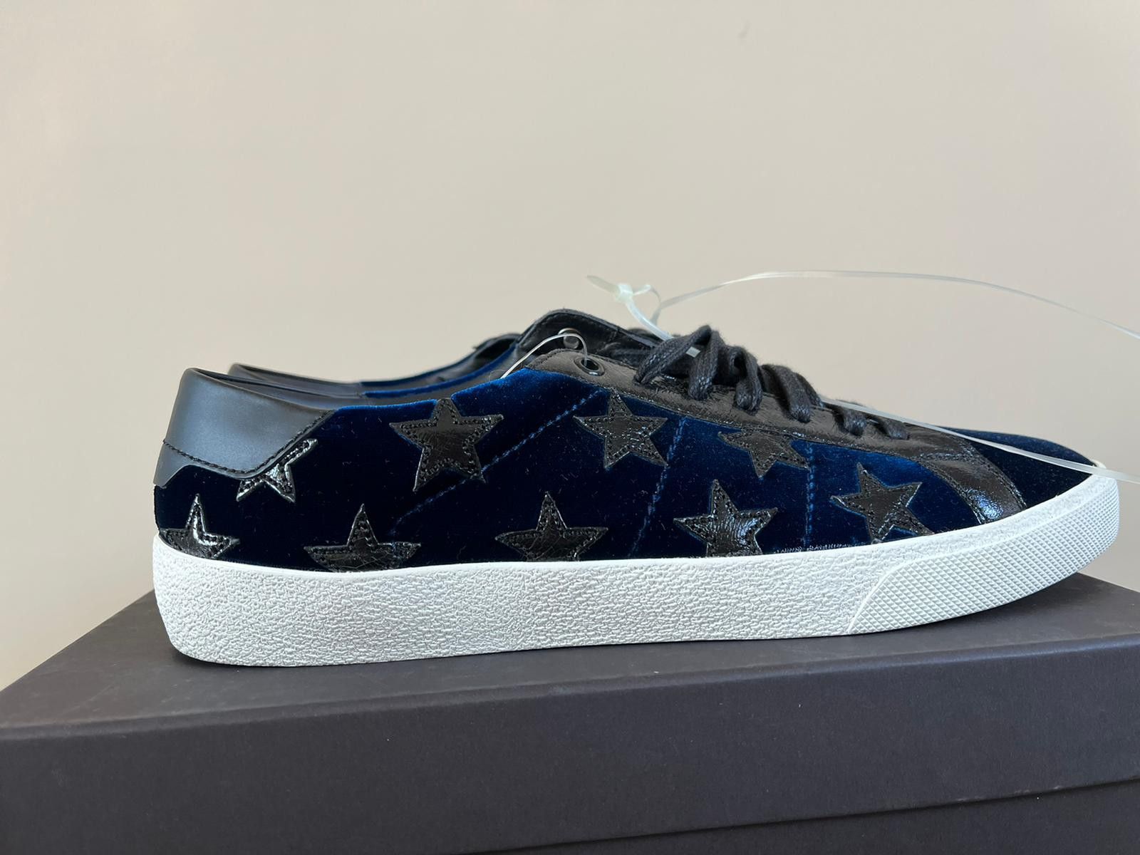 Saint Laurent Paris Velvet Court Classics in Black Size US 11 / EU 44 - 9 Thumbnail