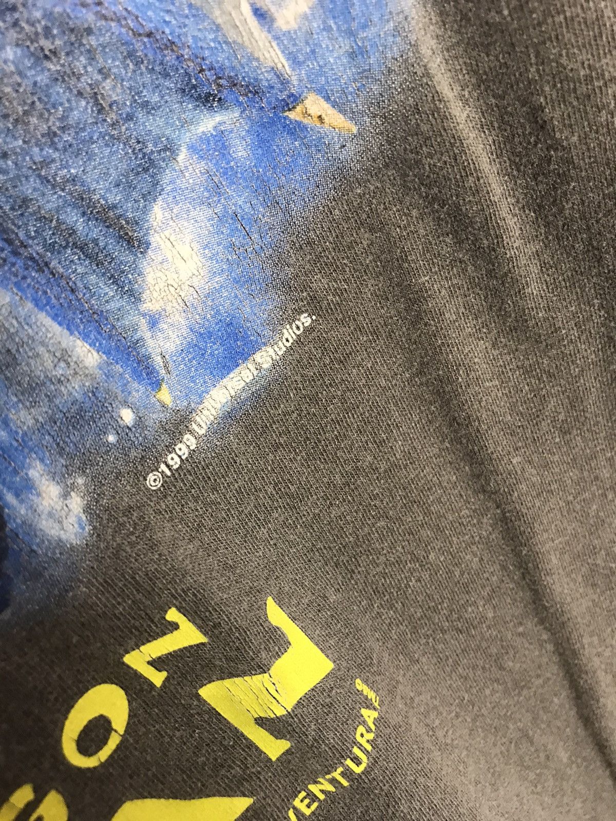 Vintage Vintage 90s Universal Dragon Khan faded t-shirt Size US M / EU 48-50 / 2 - 5 Thumbnail