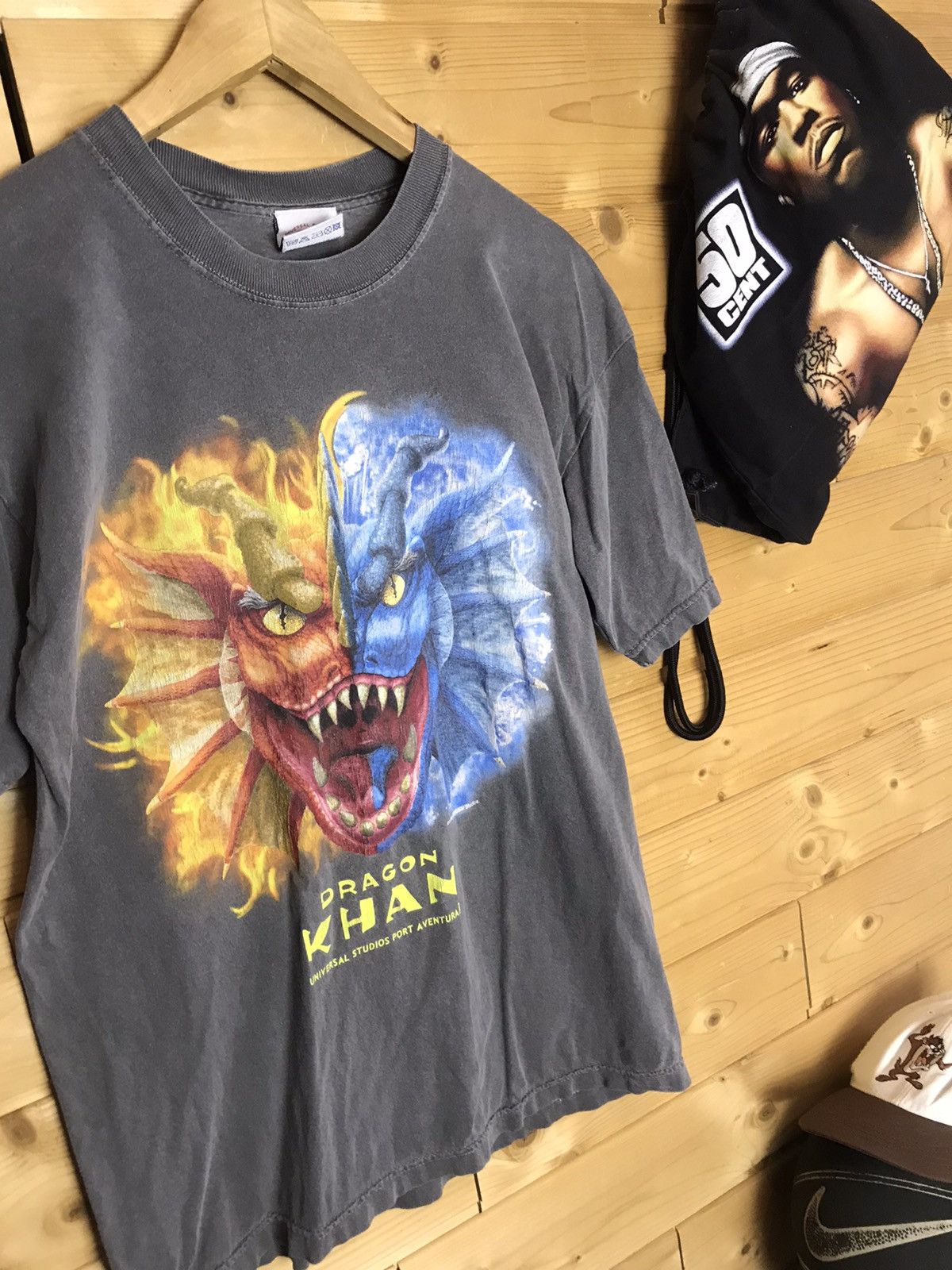Vintage Vintage 90s Universal Dragon Khan faded t-shirt Size US M / EU 48-50 / 2 - 3 Thumbnail