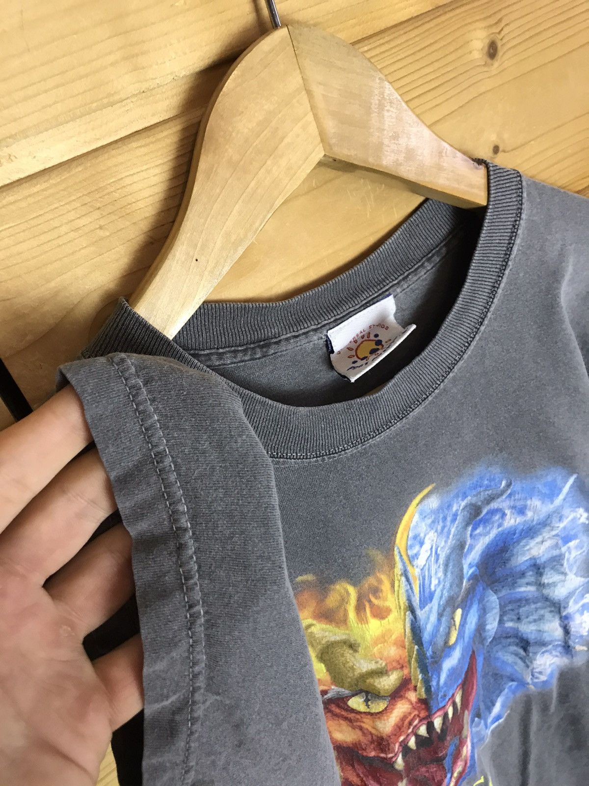 Vintage Vintage 90s Universal Dragon Khan faded t-shirt Size US M / EU 48-50 / 2 - 6 Thumbnail
