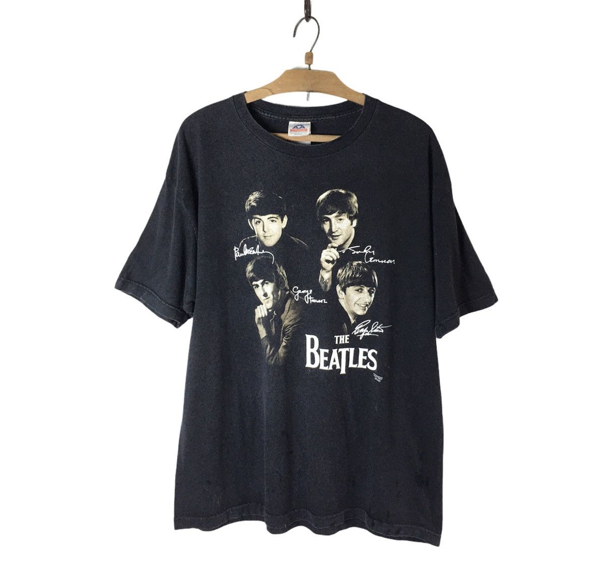 Band Tees × Vintage Vintage The Beatles Signature Series Tshirt Size US XL / EU 56 / 4 - 1 Thumbnail