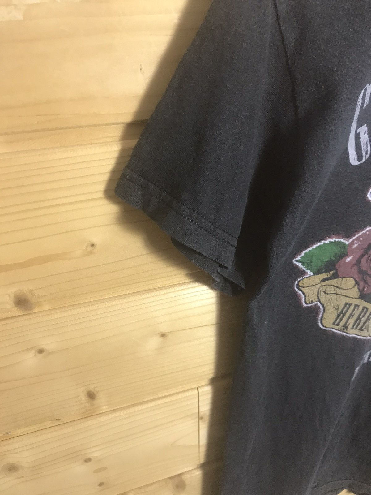 Vintage Guns N Roses “1991 tour “ t-shirt Size US S / EU 44-46 / 1 - 4 Thumbnail