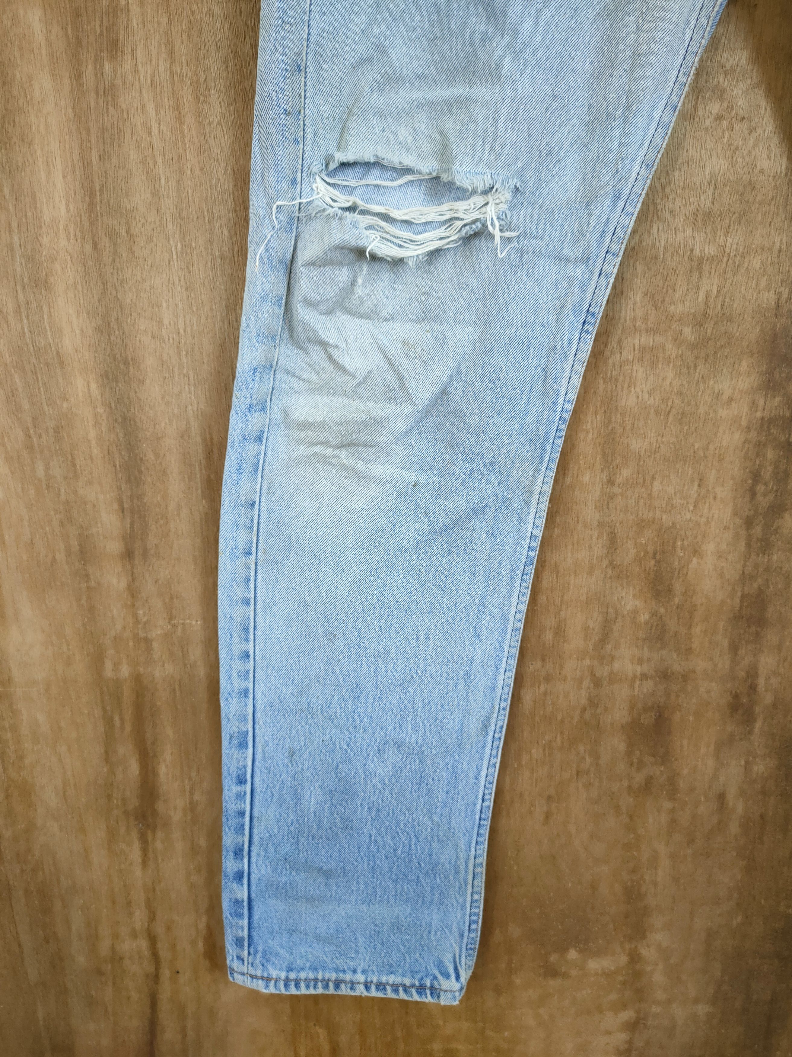 Levi's Levis distressed vintage faded denim pants #46-693 Size US 30 / EU 46 - 3 Thumbnail
