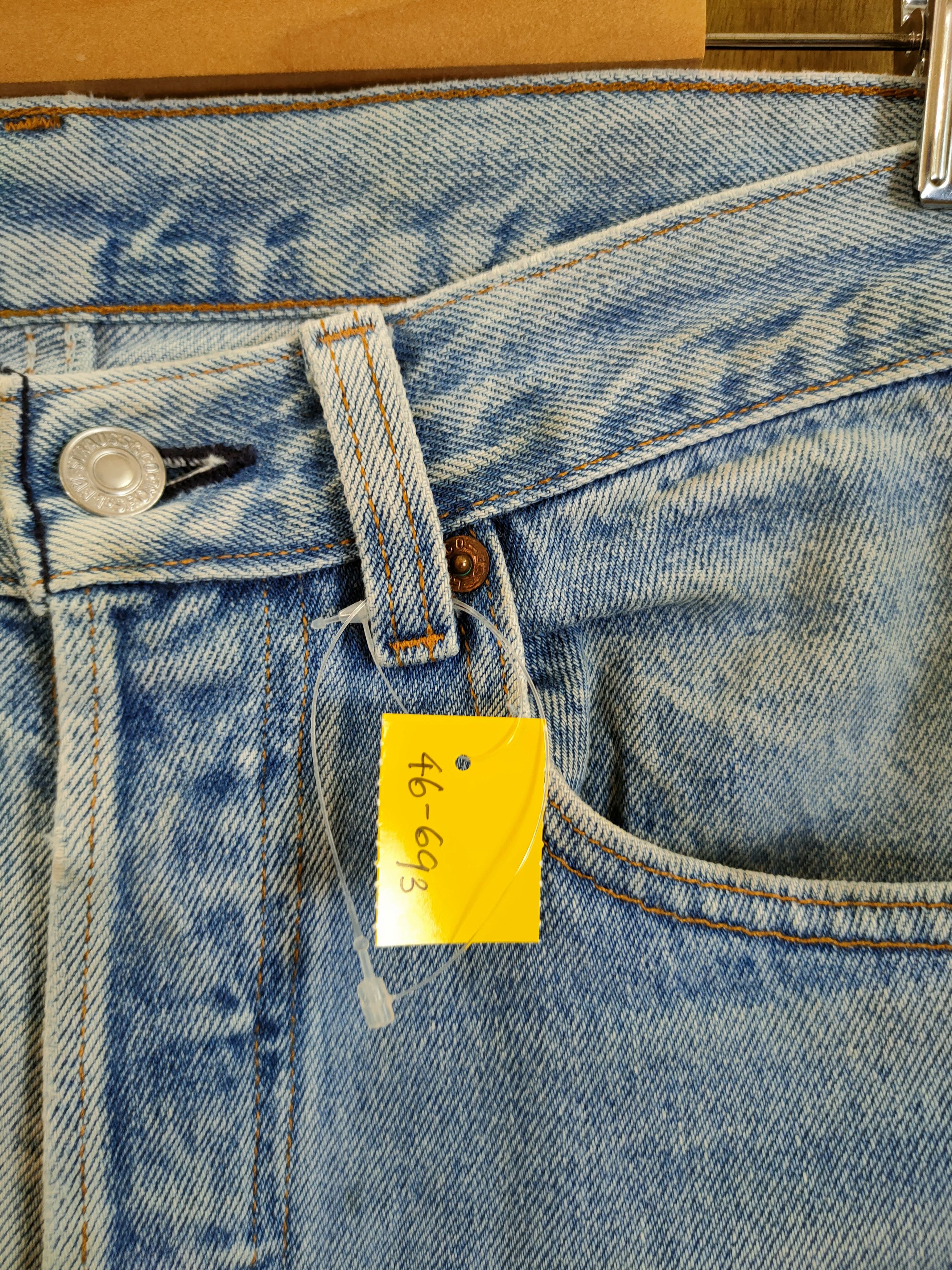 Levi's Levis distressed vintage faded denim pants #46-693 Size US 30 / EU 46 - 8 Thumbnail