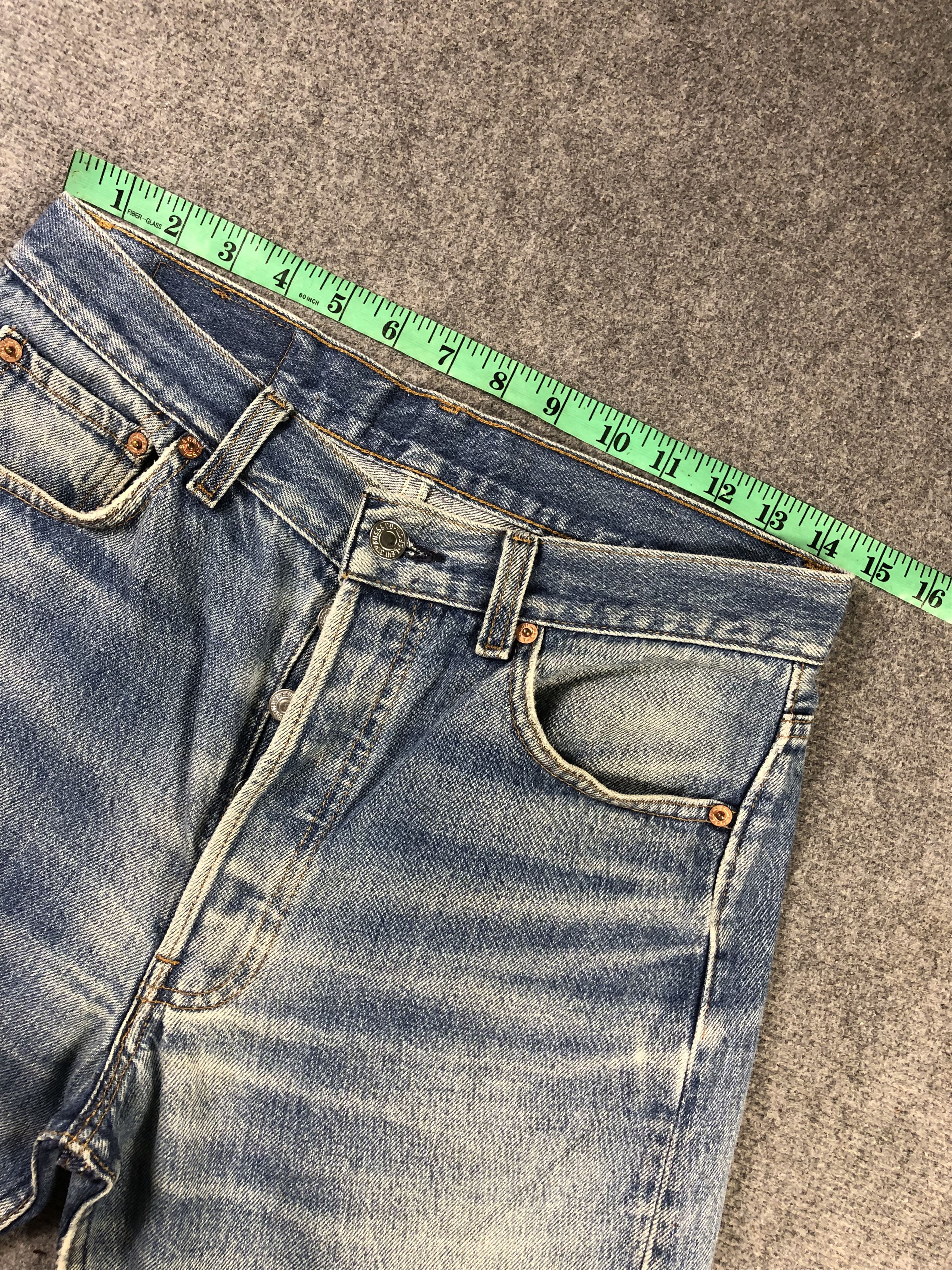 Wash Blue Vintage Levis 501 Short Jeans 30x14