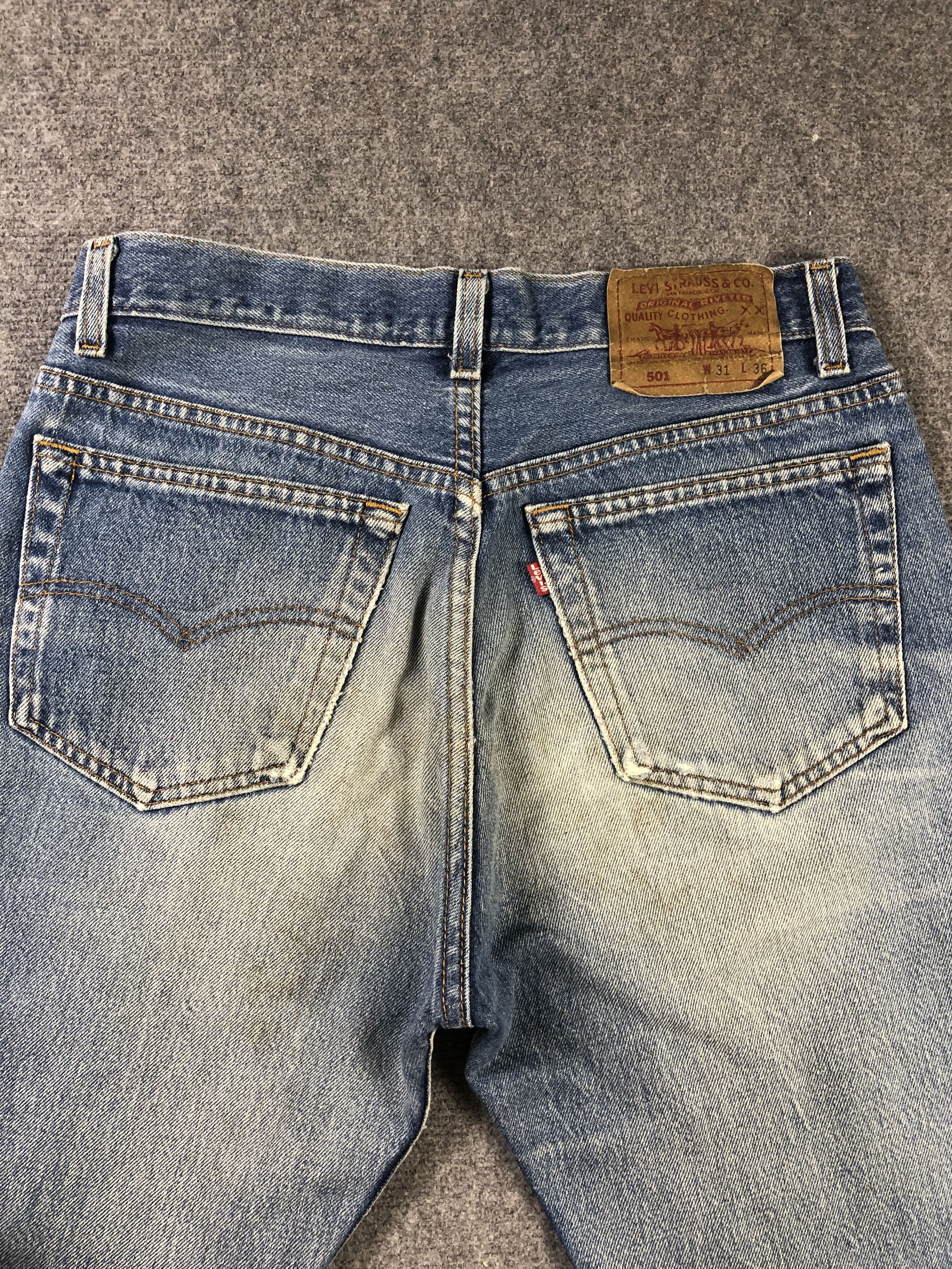 Wash Blue Vintage Levis 501 Short Jeans 30x14