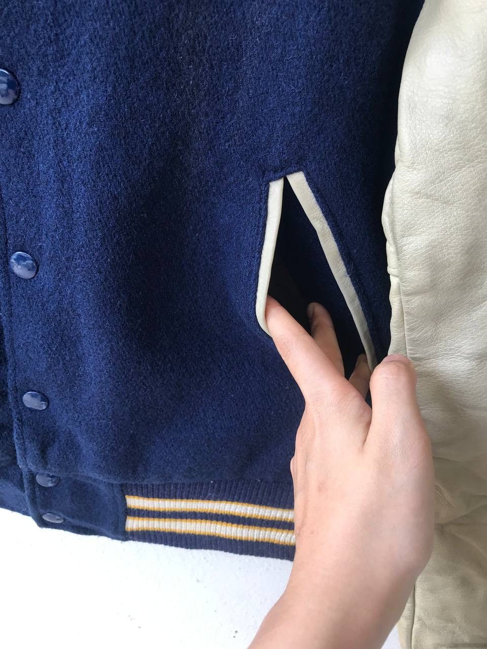 Golden Bear VINTAGE GOLDEN BEAR WOOL/LEATHER PLAIN VARSITY JACKET Size US S / EU 44-46 / 1 - 3 Thumbnail