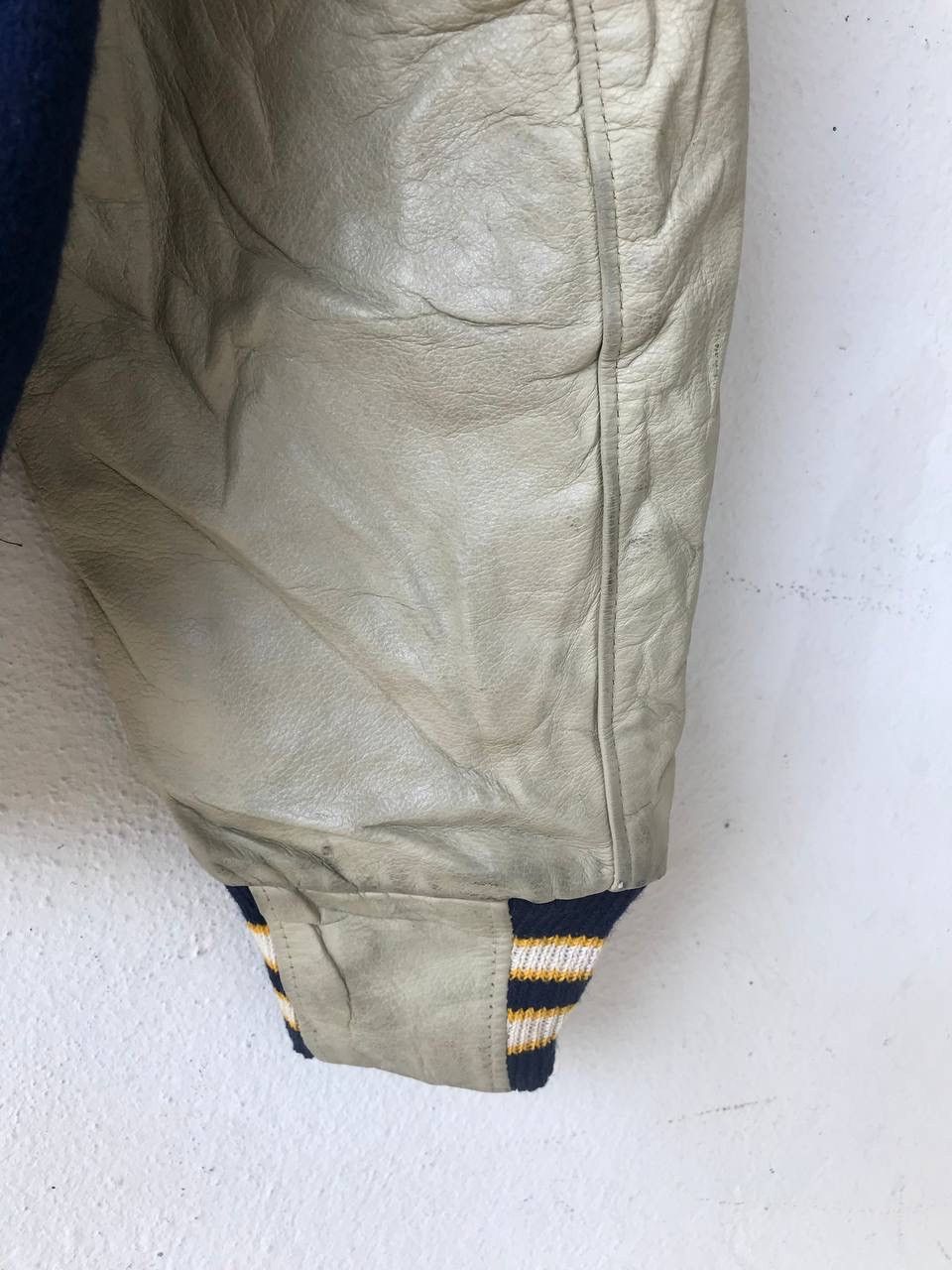 Golden Bear VINTAGE GOLDEN BEAR WOOL/LEATHER PLAIN VARSITY JACKET Size US S / EU 44-46 / 1 - 7 Thumbnail