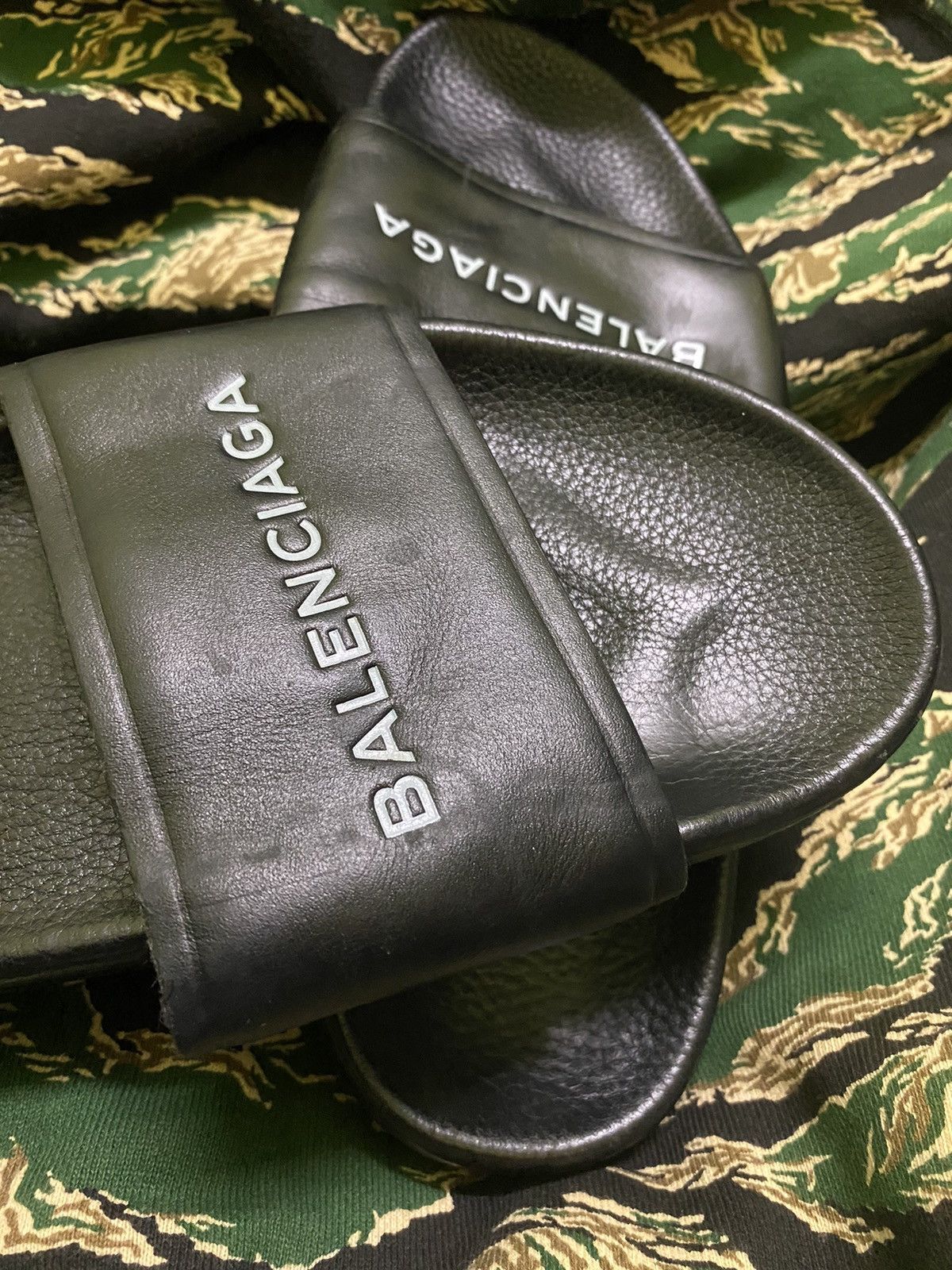 Balenciaga BALENCIAGA Slides Size US 8 / EU 41 - 1 Thumbnail