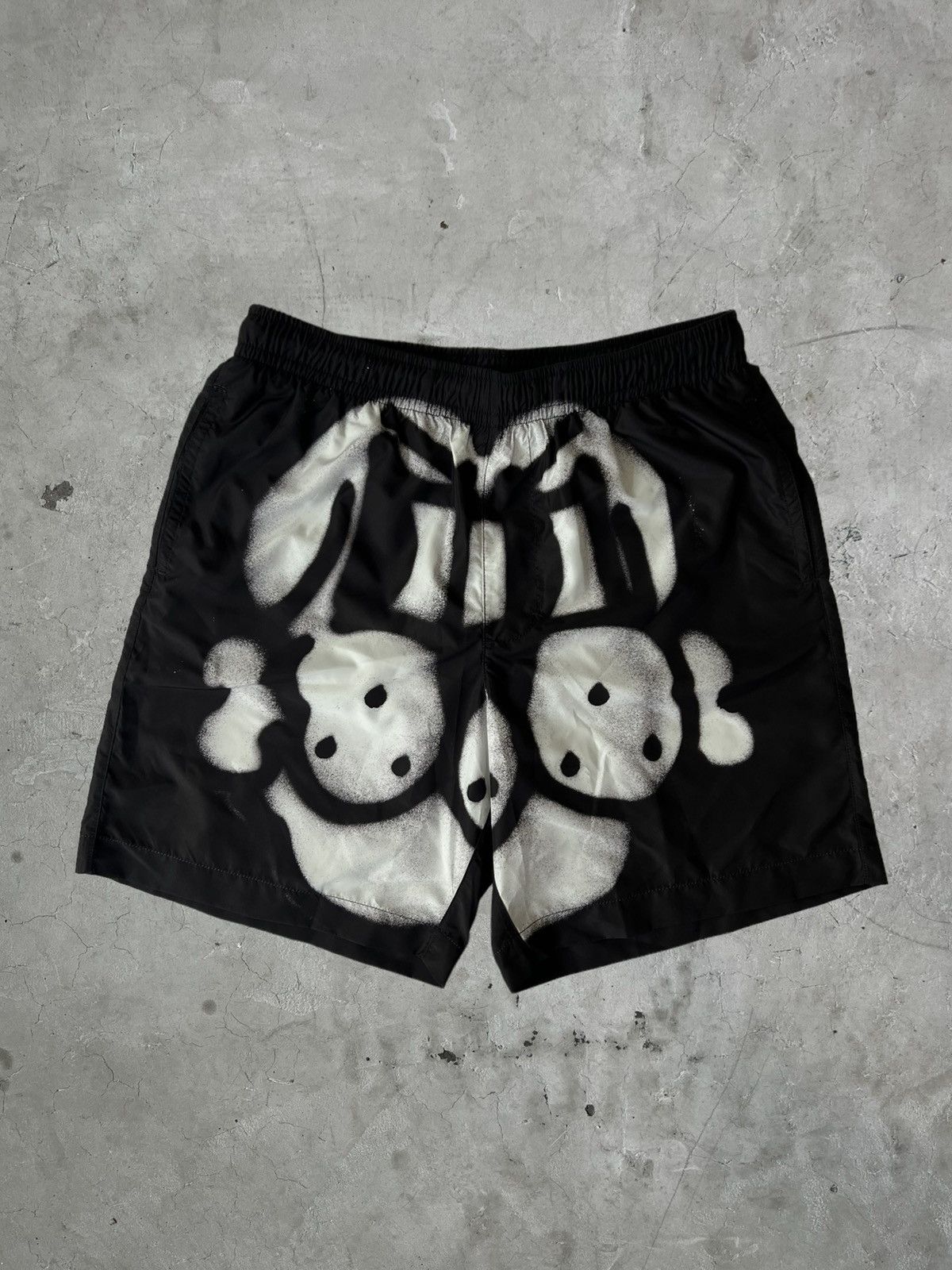 Givenchy Givenchy Chito Dog Swim Shorts Size US 32 / EU 48 - 1 Thumbnail