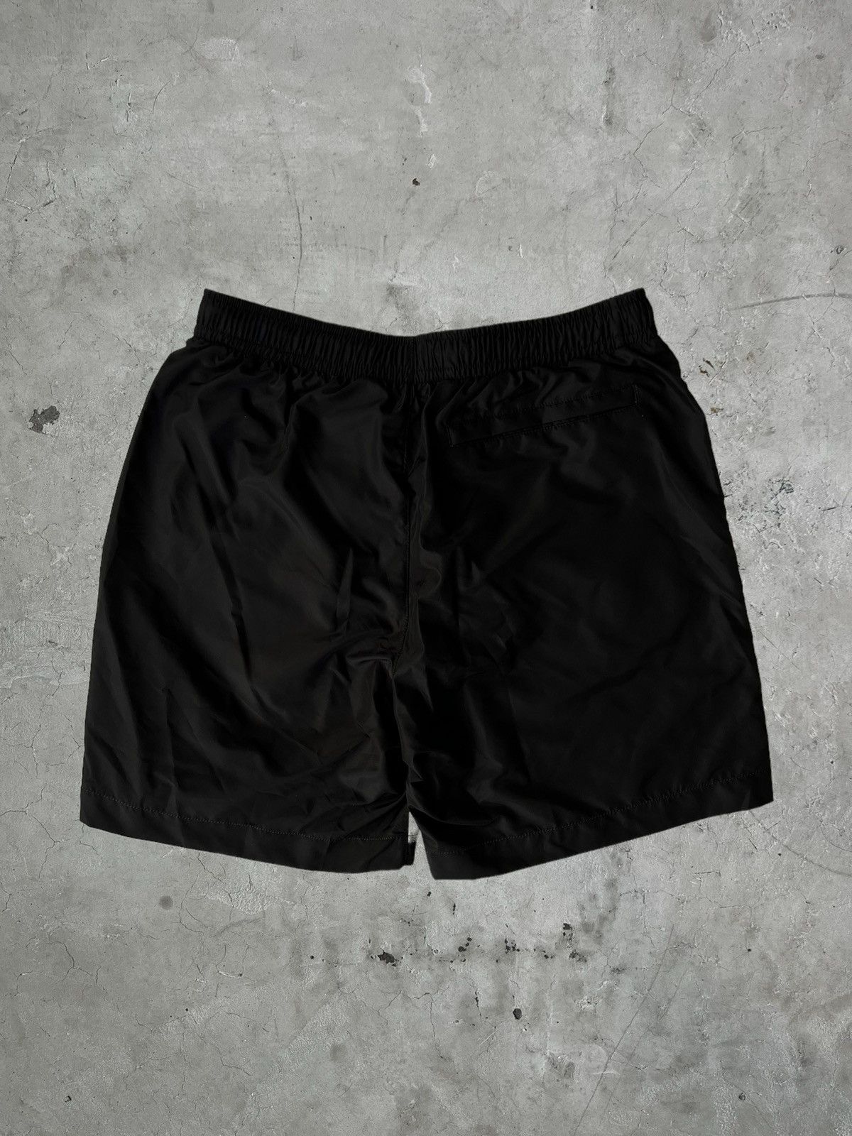 Givenchy Givenchy Chito Dog Swim Shorts Size US 32 / EU 48 - 2 Thumbnail