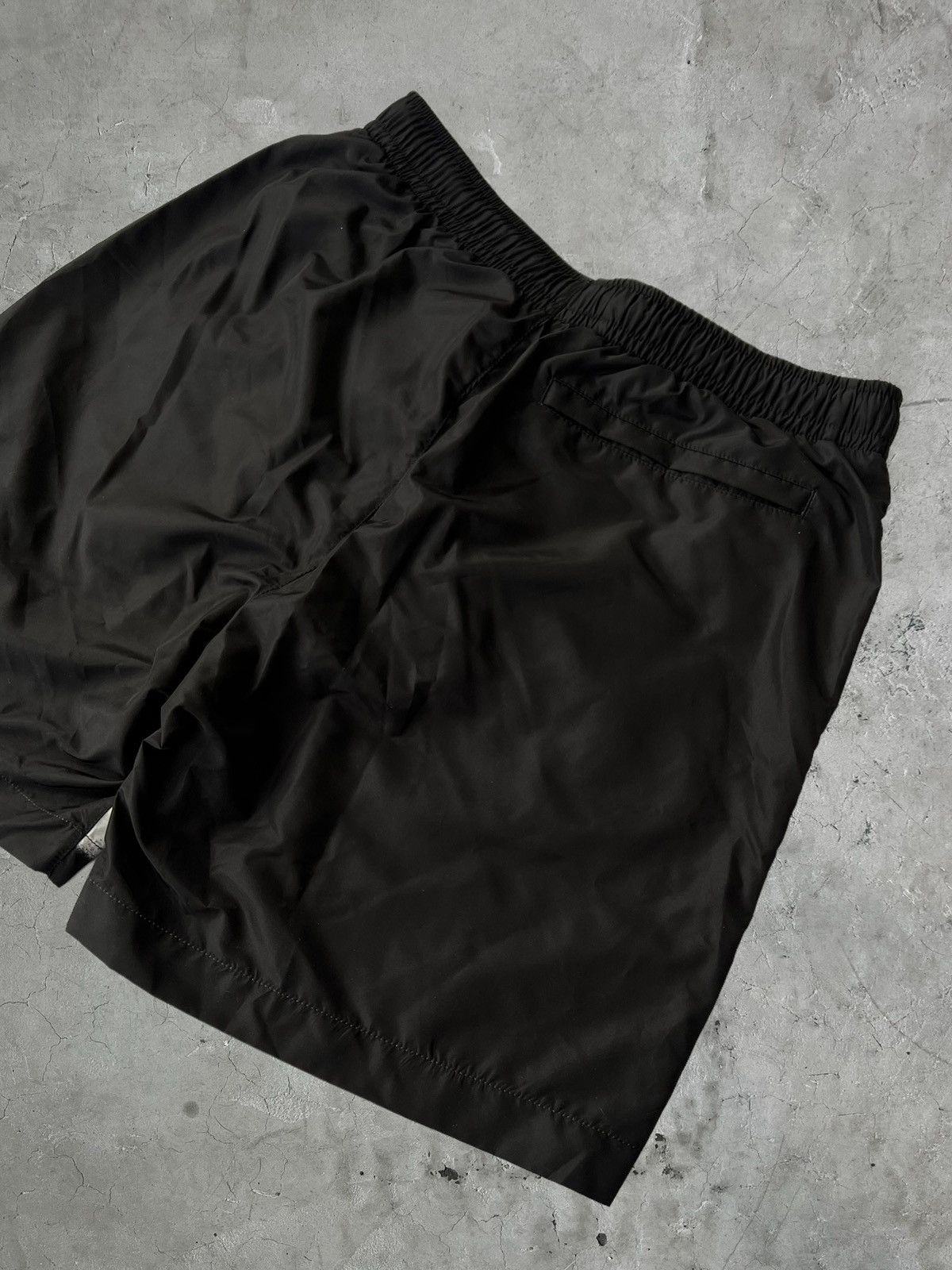 Givenchy Givenchy Chito Dog Swim Shorts Size US 32 / EU 48 - 7 Thumbnail