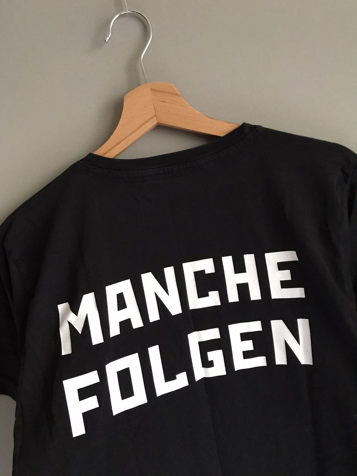 Band Tees RAMMSTEIN MANCHE FUHREN Official Merch T-shirt Size US M / EU 48-50 / 2 - 8 Thumbnail