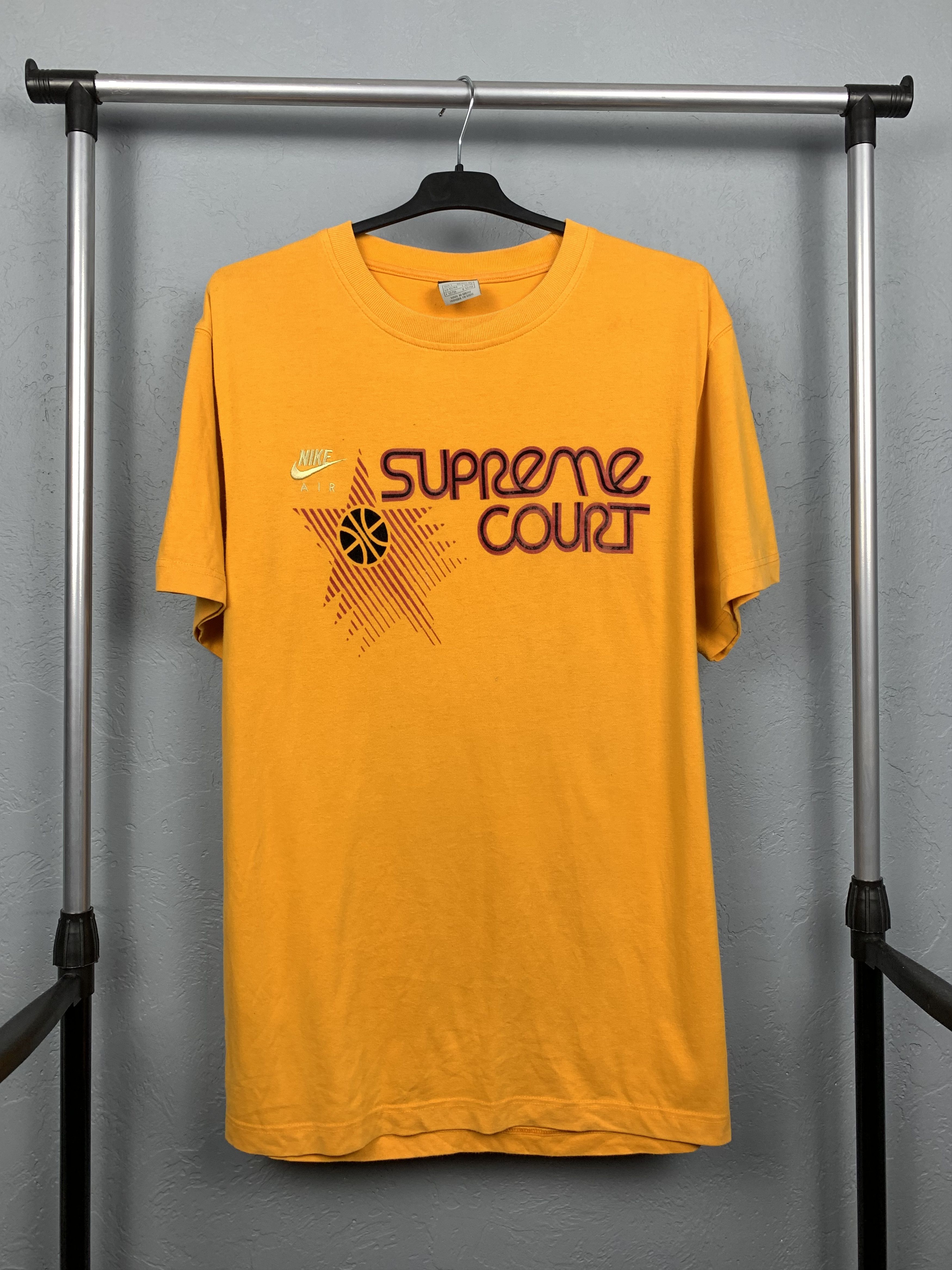 Nike × Vintage Vintage Nike Mens T-Shirt Supreme Court Tee Size US L / EU 52-54 / 3 - 1 Thumbnail