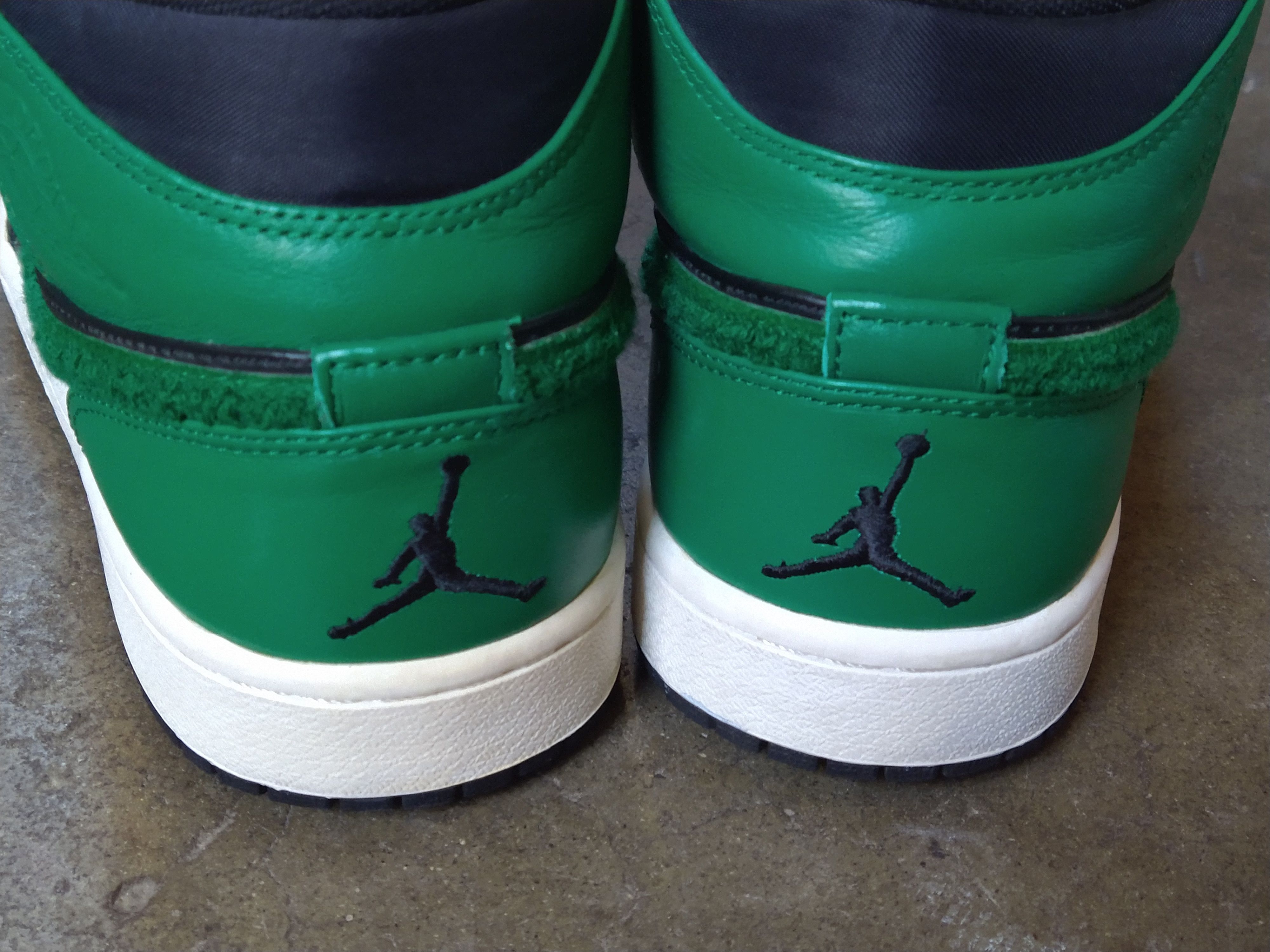 Jordan Brand Nike Air Jordan 1 Phat Premier Size 10 Celtics 375173-031 Size US 10 / EU 43 - 14 Thumbnail