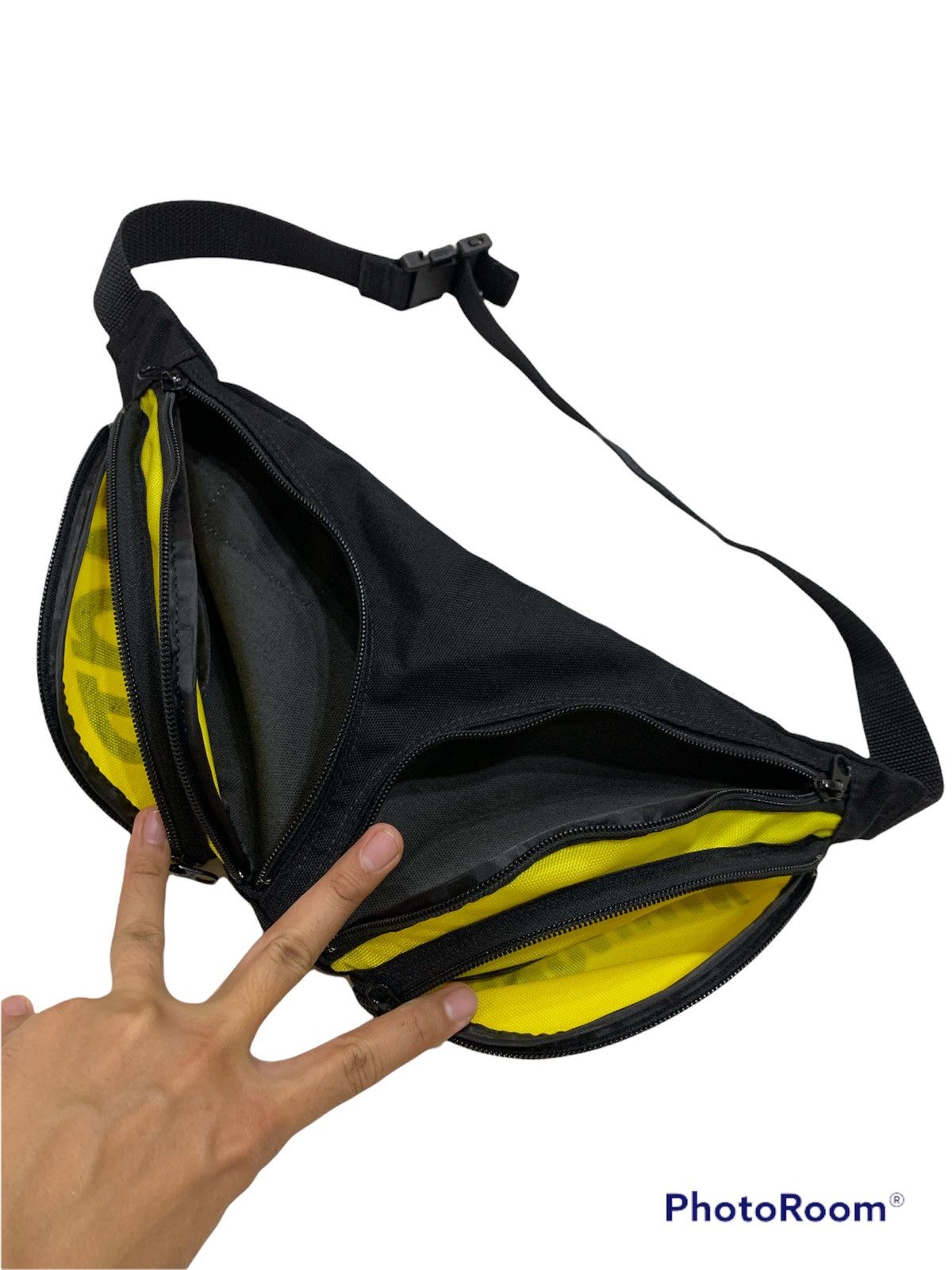 Kansai Yamamoto 1980s NOS KANSAIMAN F1 GRAND PRIX WAIST BAG Size ONE SIZE - 6 Thumbnail