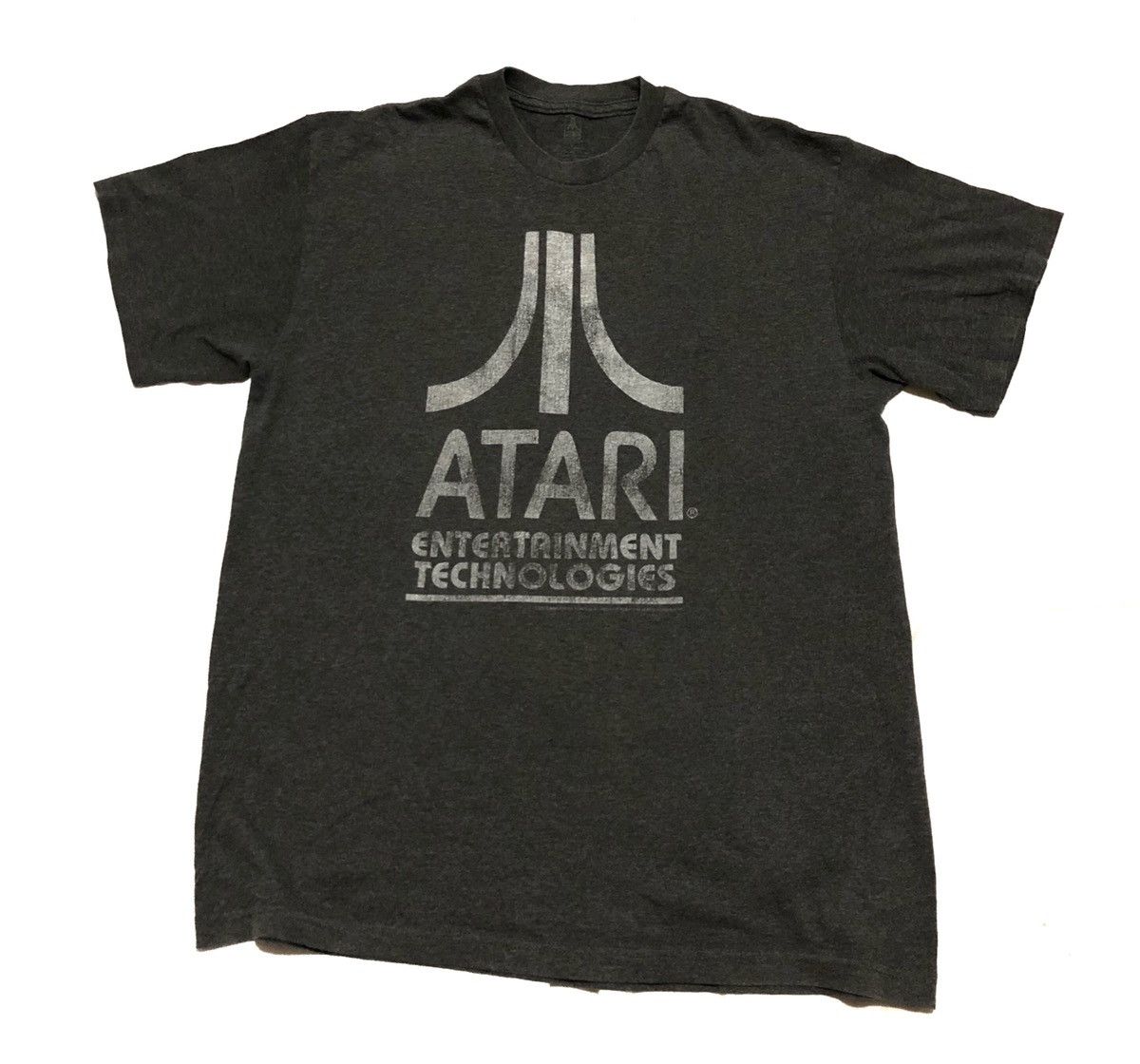 Japanese Brand Atari Entertainment Technologies Retro Style T-Shirt Size US L / EU 52-54 / 3 - 1 Thumbnail