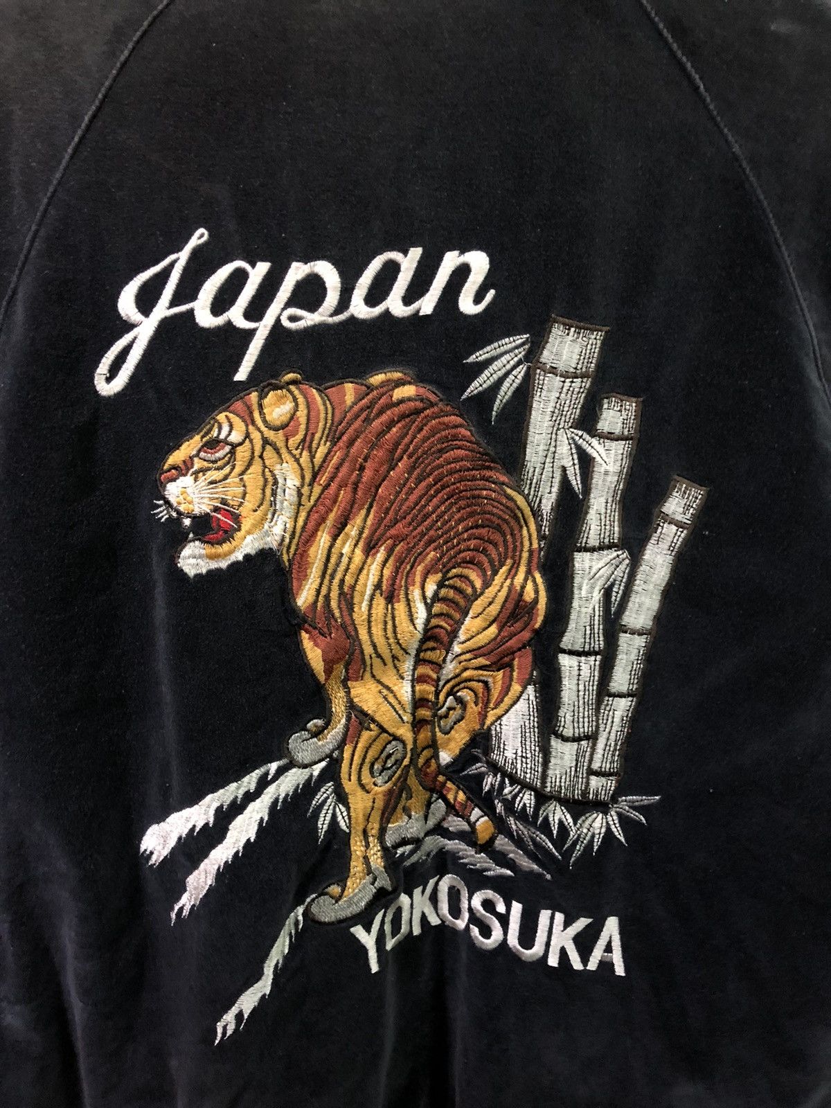 Other Sukajan Japan Yokosuka Embroidery Souvenirs Velvet Jacket Size US M / EU 48-50 / 2 - 5 Thumbnail