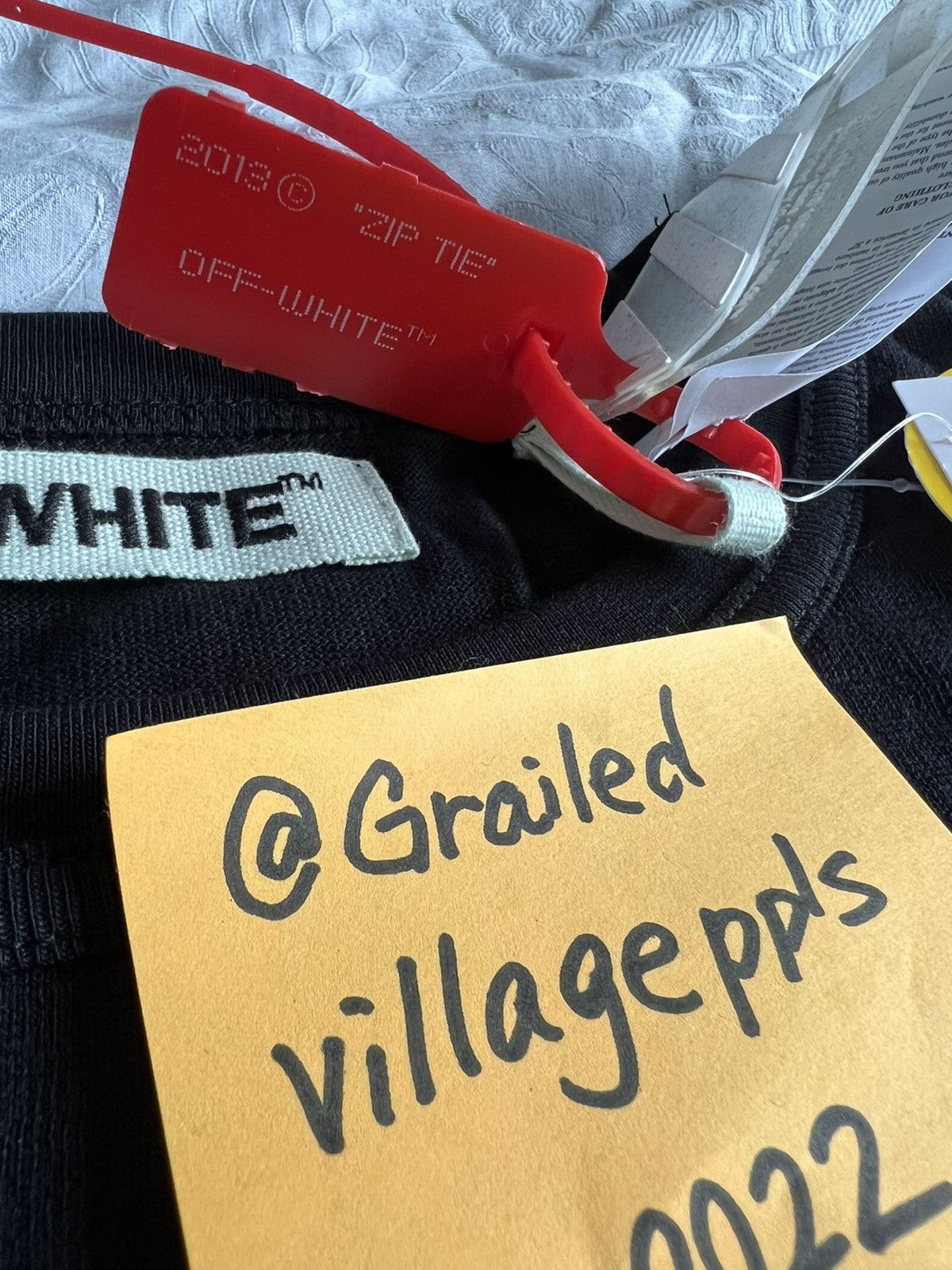 Fragment Design Off-White x Fragment t-shirt size L Size US L / EU 52-54 / 3 - 4 Thumbnail