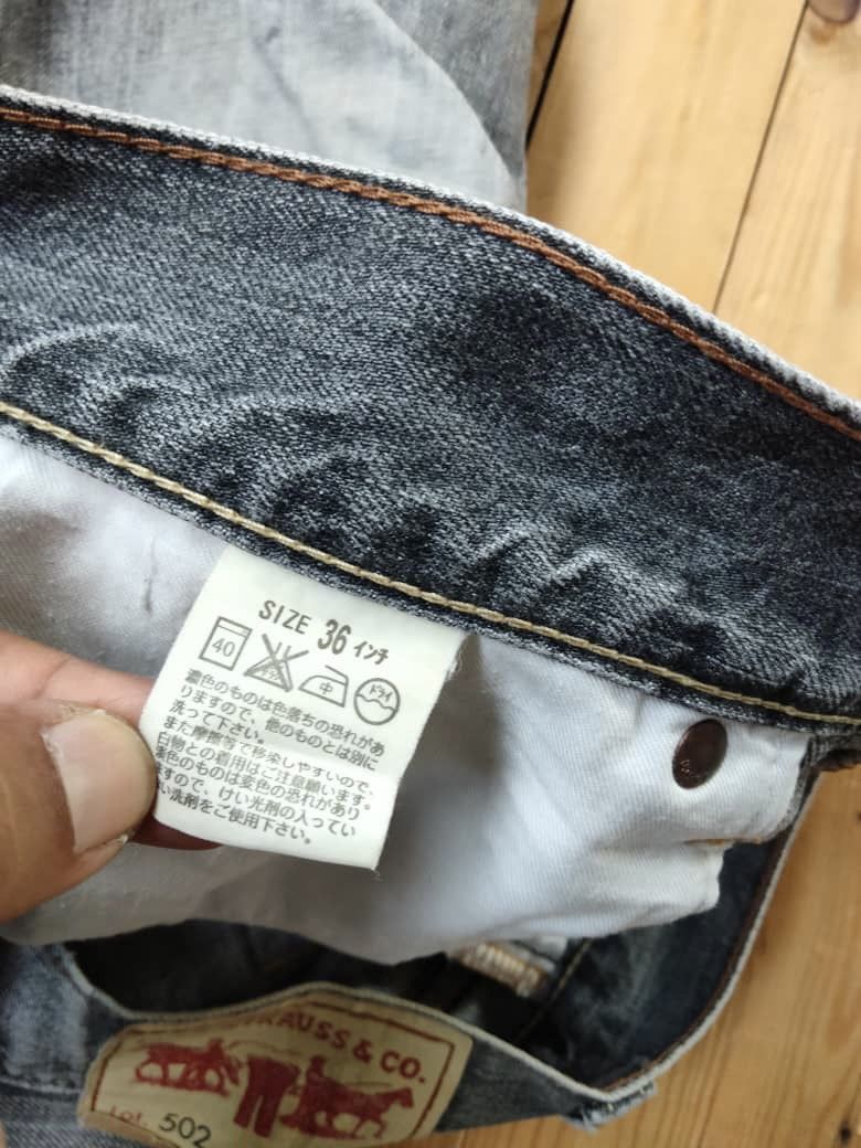 Levi's 🔥BINDING NOW🔥Distressed Blue Vintage Levi’s 502 Size US 38 / EU 54 - 14 Thumbnail