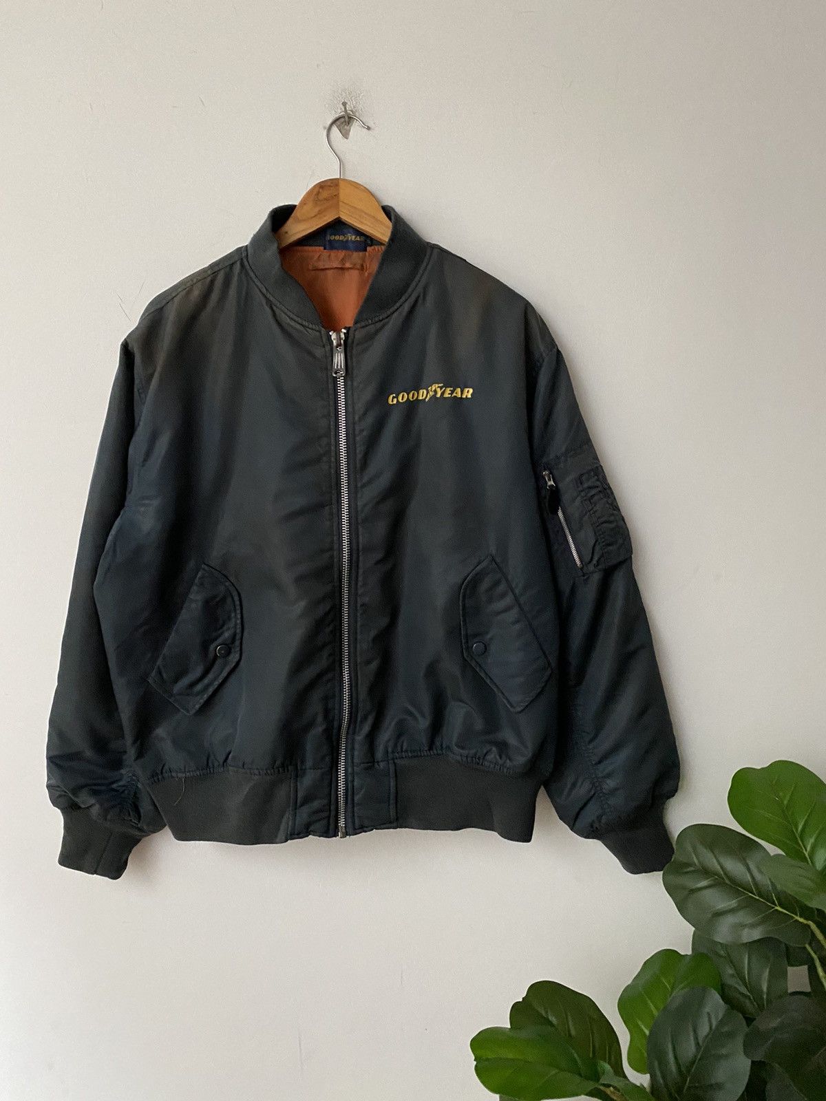 Japanese Brand × Vintage vintage Good Year Ma-1 bomber jacket faded Colour vintage Size US L / EU 52-54 / 3 - 1 Thumbnail
