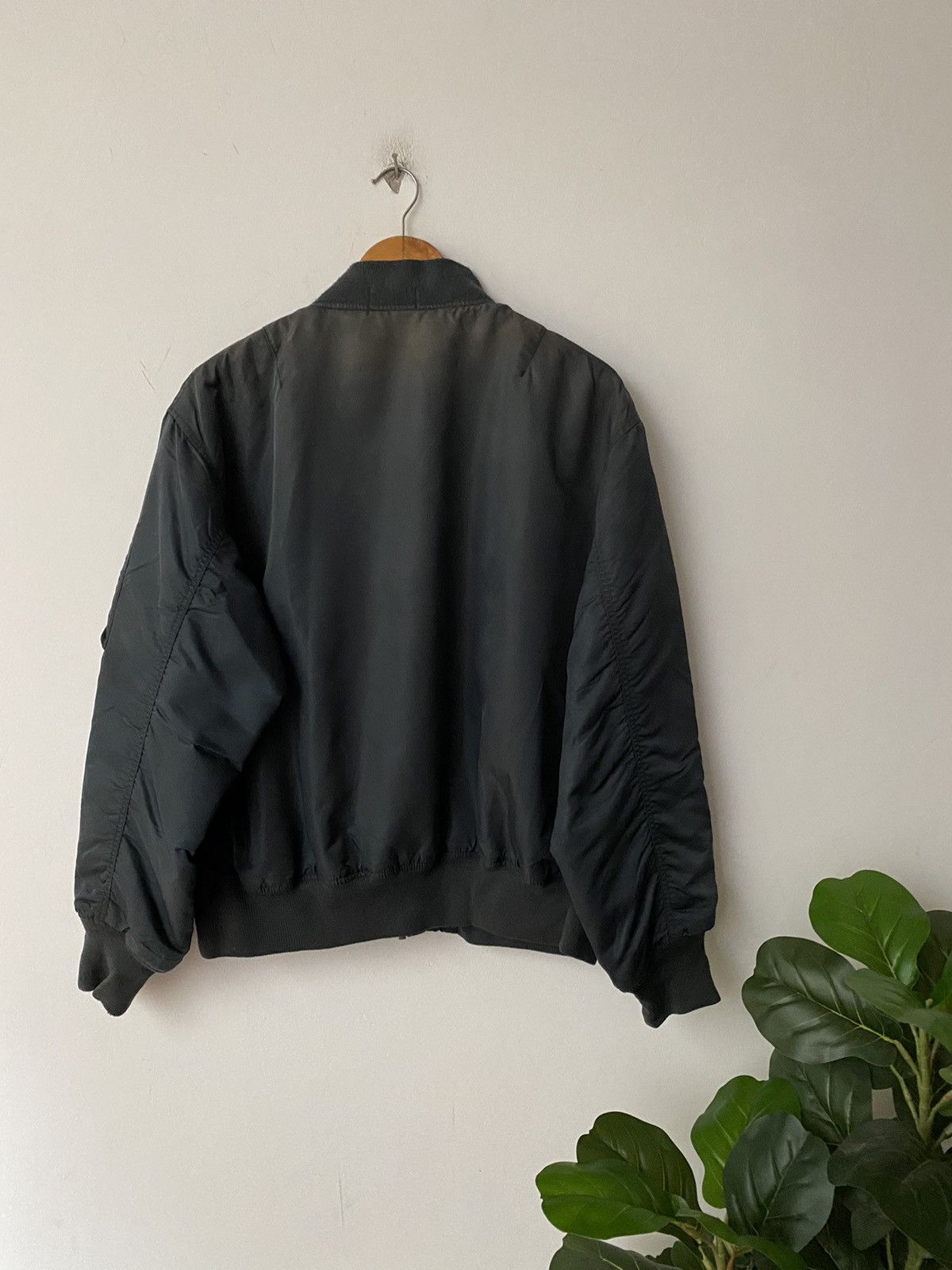 Japanese Brand × Vintage vintage Good Year Ma-1 bomber jacket faded Colour vintage Size US L / EU 52-54 / 3 - 3 Thumbnail