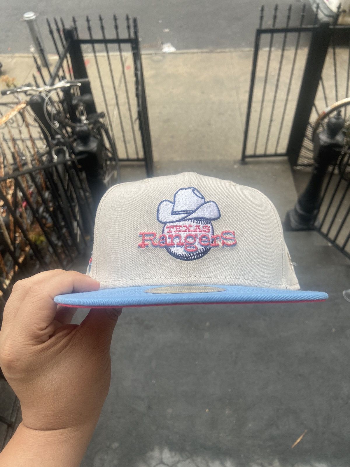 Hat Club × MLB × New Era 7 1/2 Texas Rangers 2 Tone Iced Lava New Era Fitted Size ONE SIZE - 4 Thumbnail