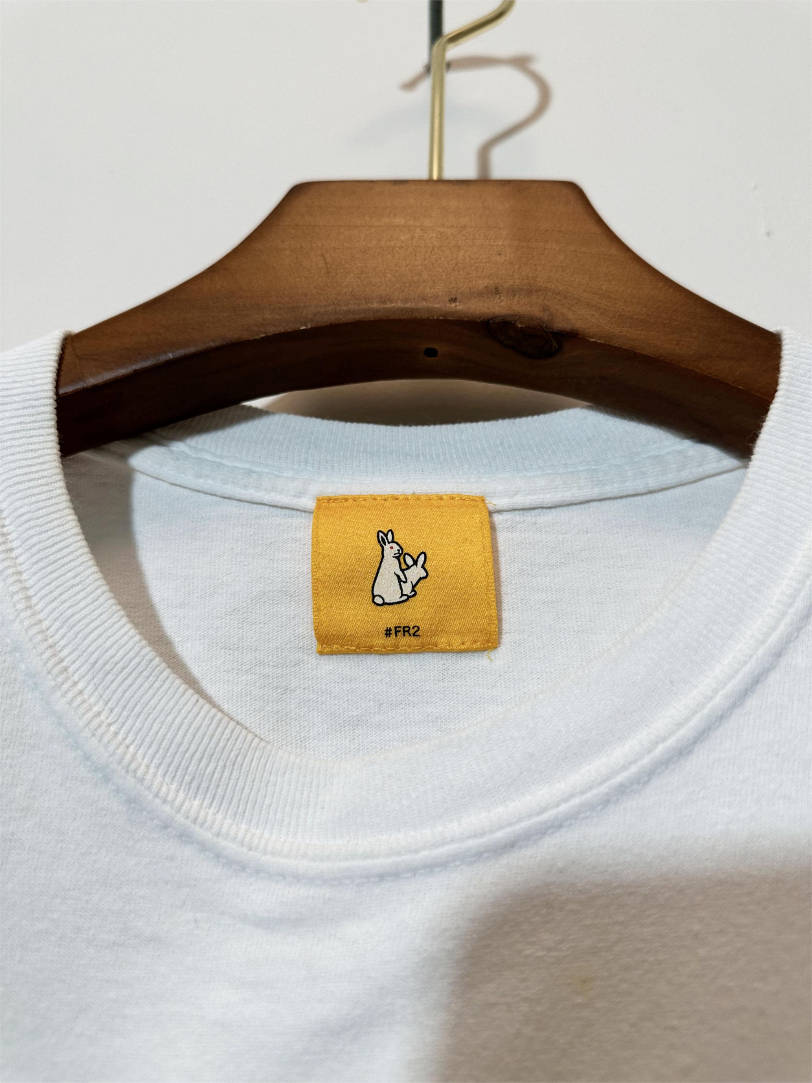 [FR2]* WHITE RABBIT *Tシャツ Smoking Kills ホワイトラビット Amazon.co.jp: FR2 月桃 FXXKING RABBITS 沖縄 限定 Smoking